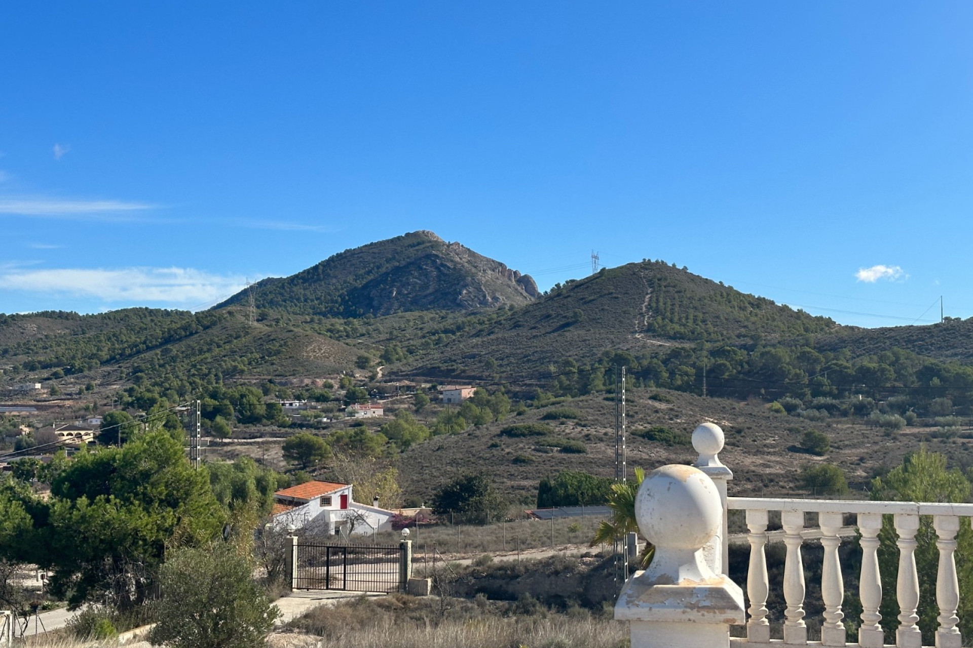 Herverkoop - Villa - Hondón de los Fráiles