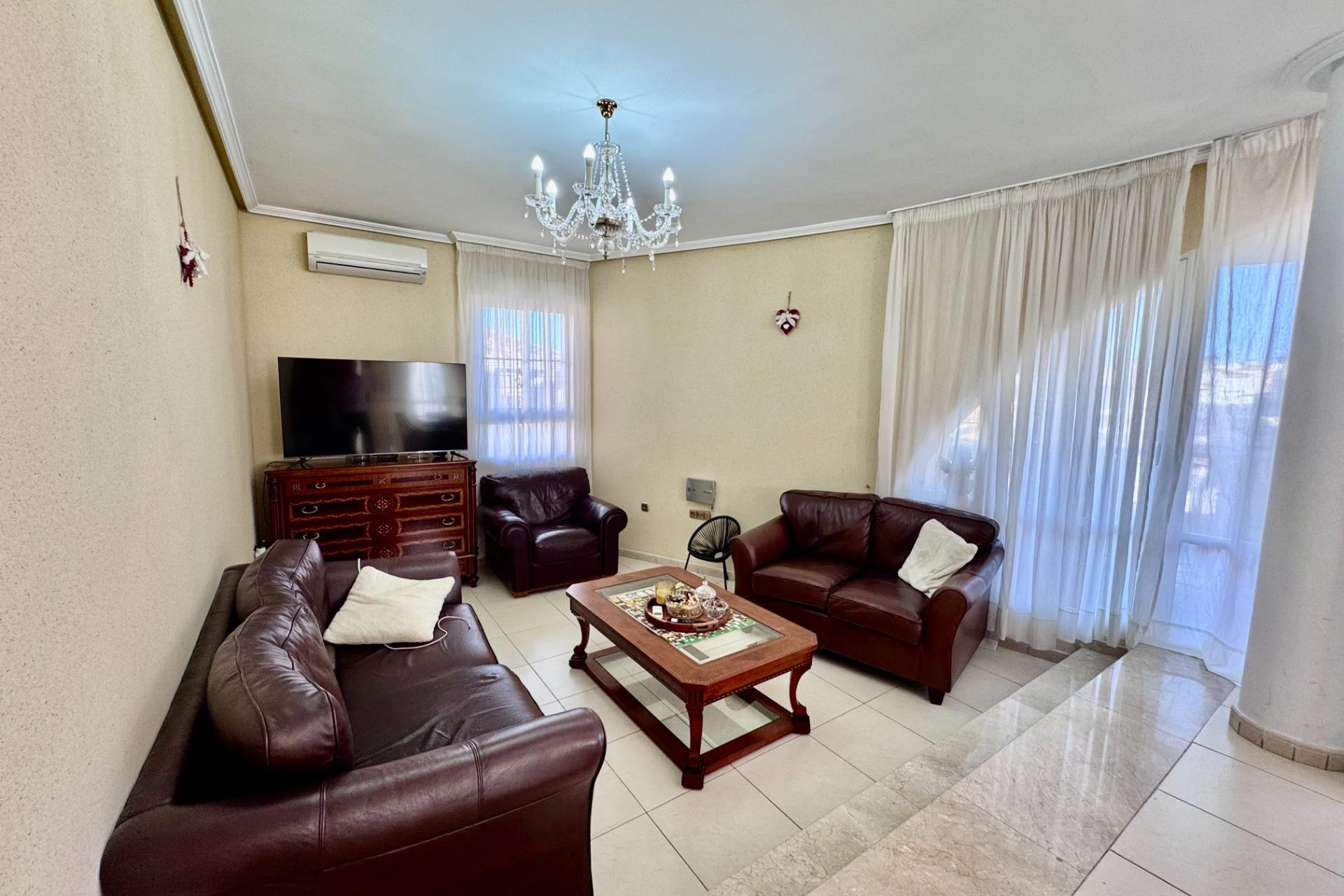 Herverkoop - Villa - Orihuela Costa - Lomas de Cabo Roig-Los Dolses