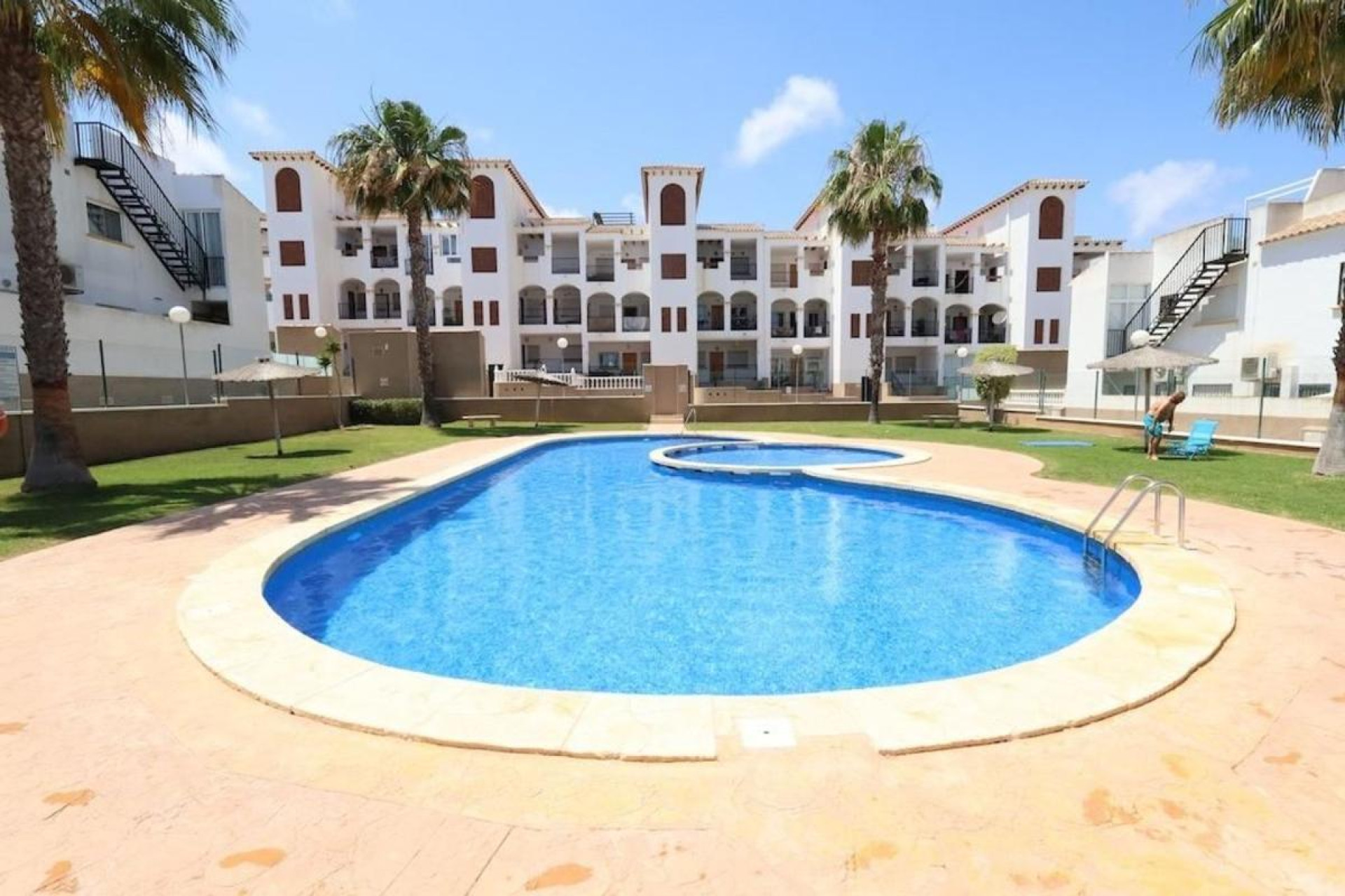 Herverkoop - Villa - Orihuela