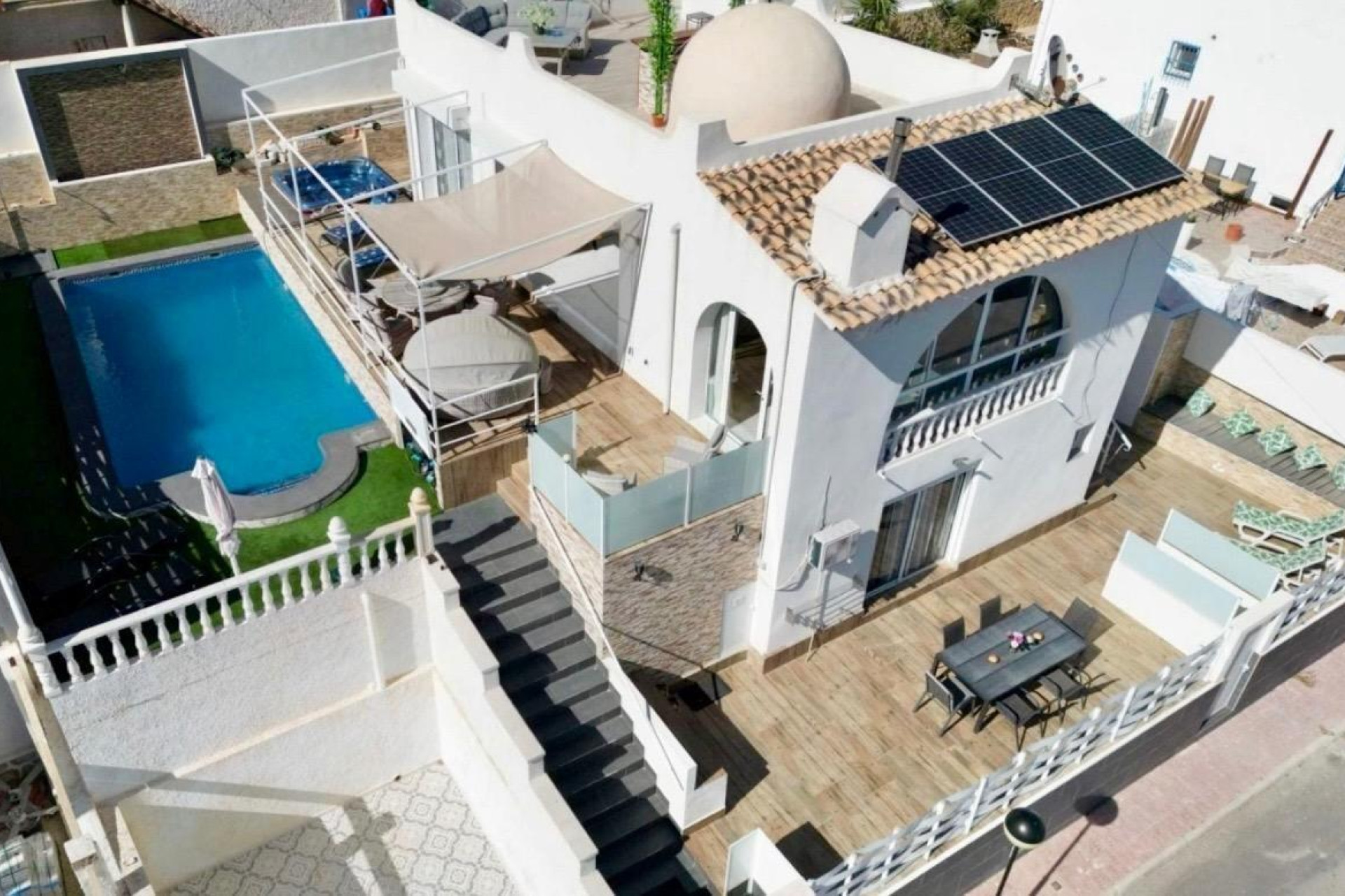 Herverkoop - Villa - San Miguel de Salinas - Urbanizacion blue lagoon