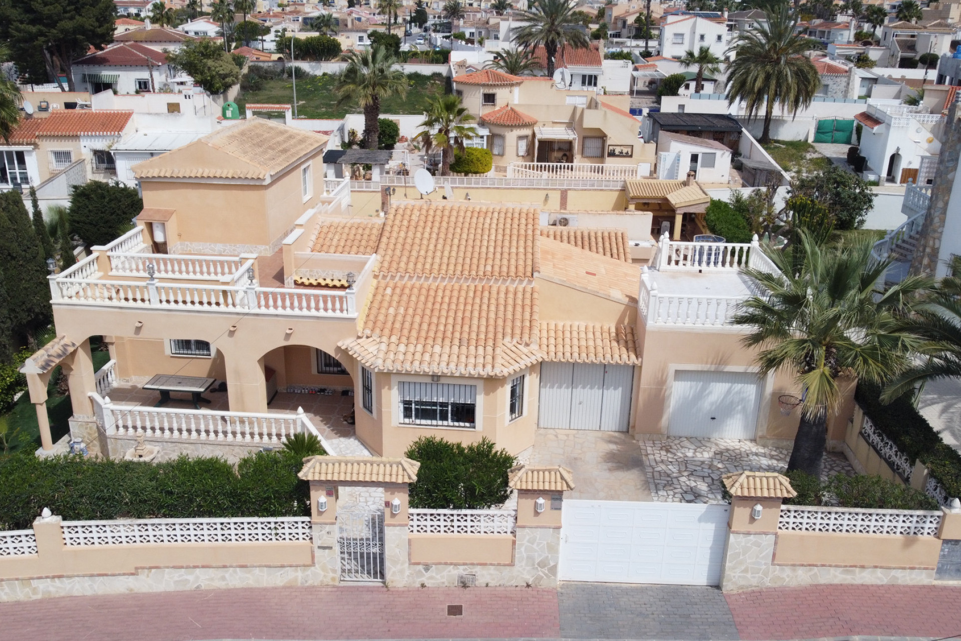 Herverkoop - Villa Te Koop - Torrevieja - El Chaparral