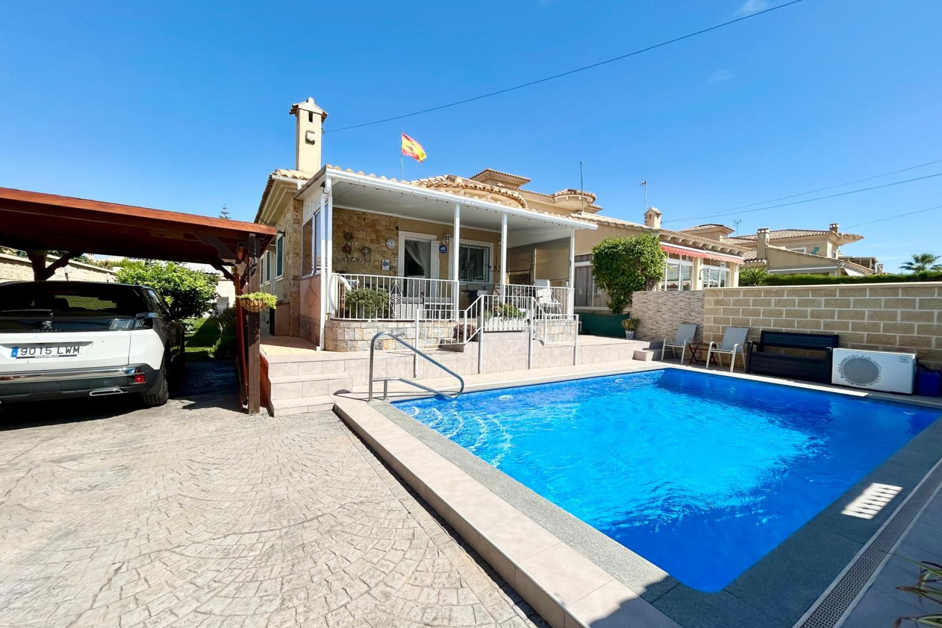 Herverkoop - Villa Te Koop - Torrevieja - La Siesta