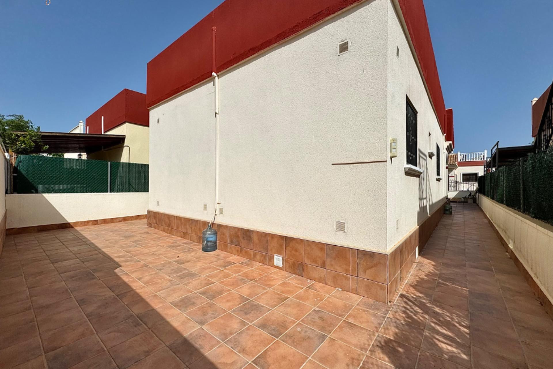 Herverkoop - Villa - Torrevieja - Aguas nuevas 2