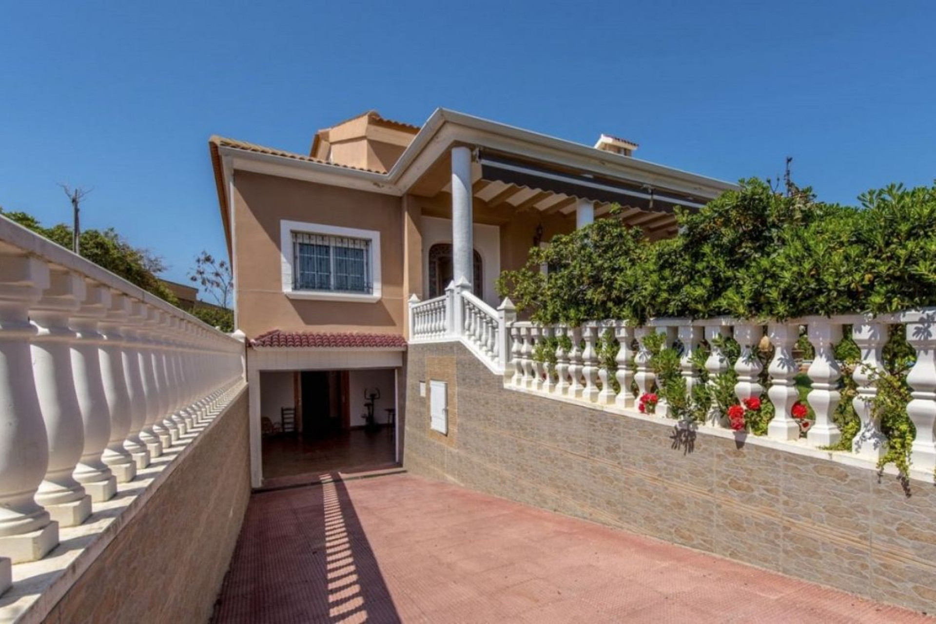 Herverkoop - Villa - Torrevieja - La Mata