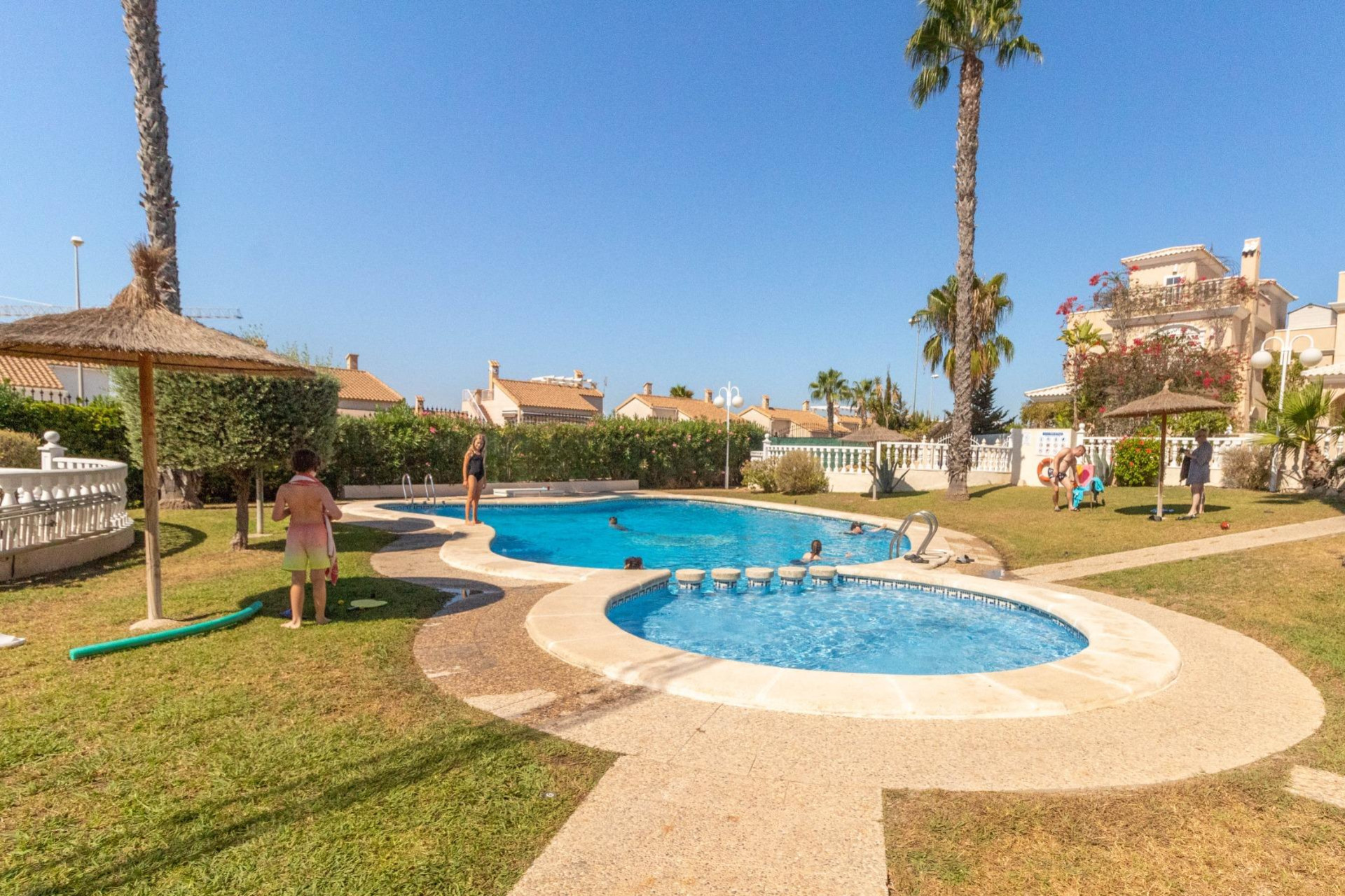 Herverkoop - Villa - Torrevieja - Los altos