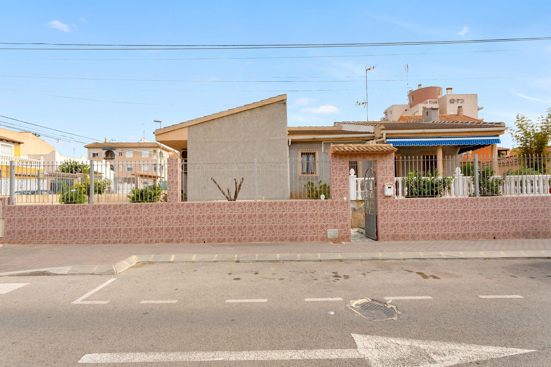 Herverkoop - Villa - Torrevieja - Nueva Torrevieja