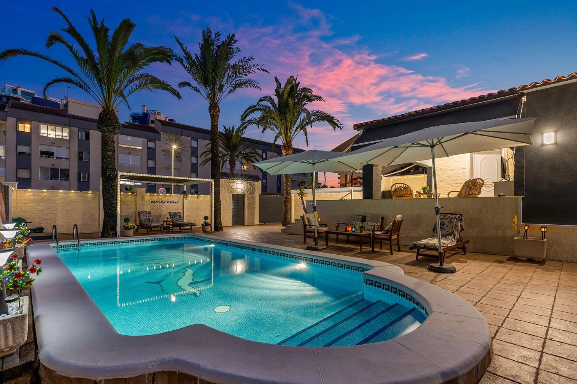 Herverkoop - Villa - Torrevieja - Punta prima