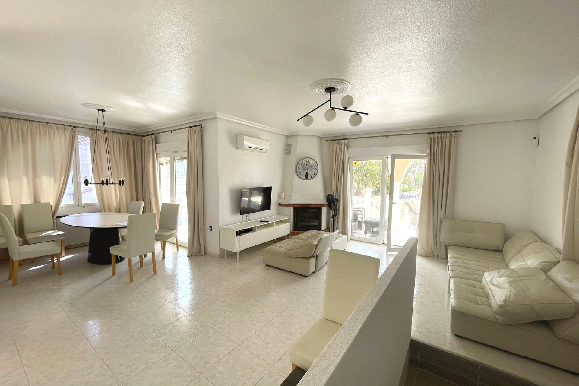 Herverkoop - Vrijstaande Villa - Ciudad Quesada - Central Quesada