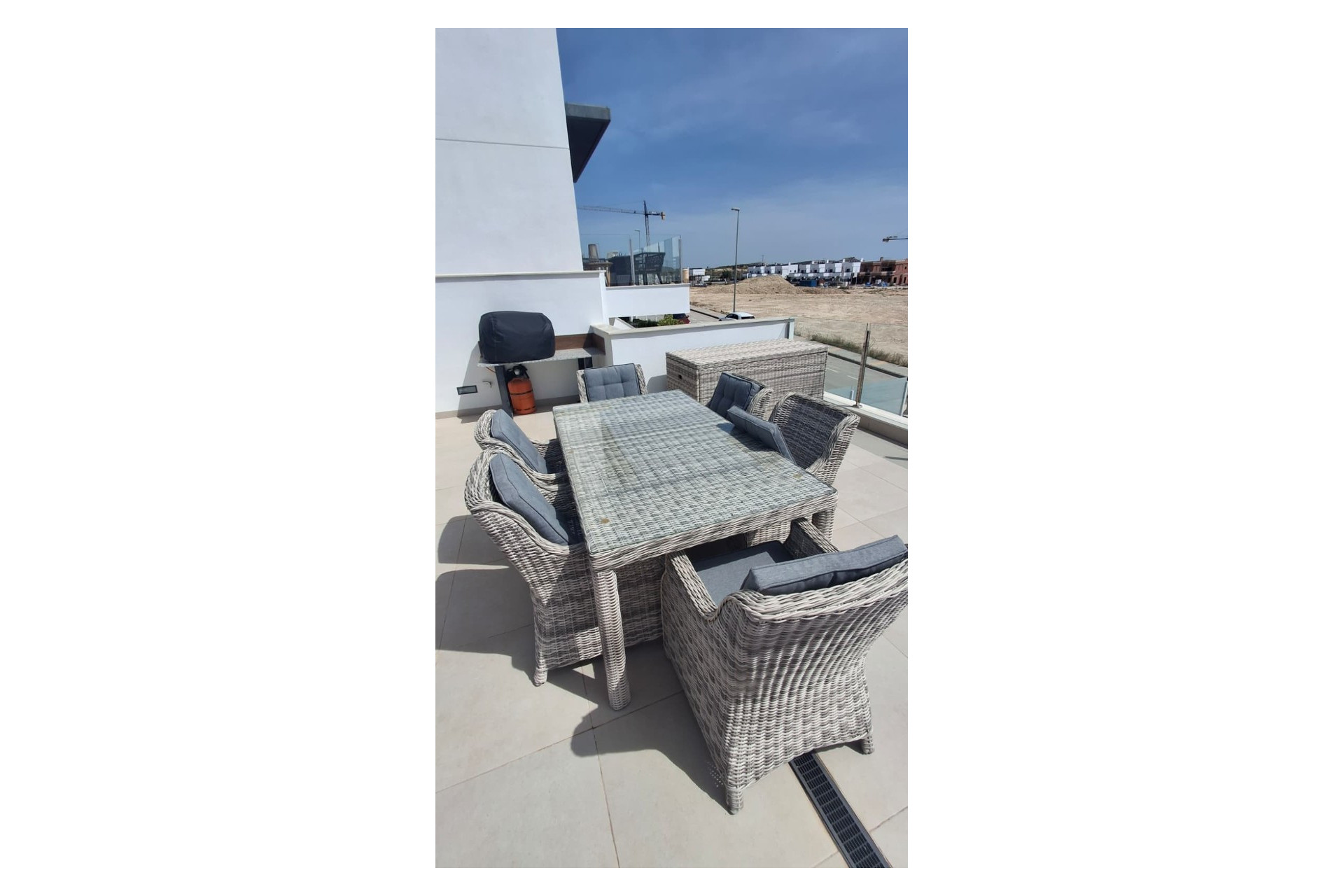 Herverkoop - Vrijstaande Villa - Los Montesinos - Entre Naranjos / Vistabella Golf