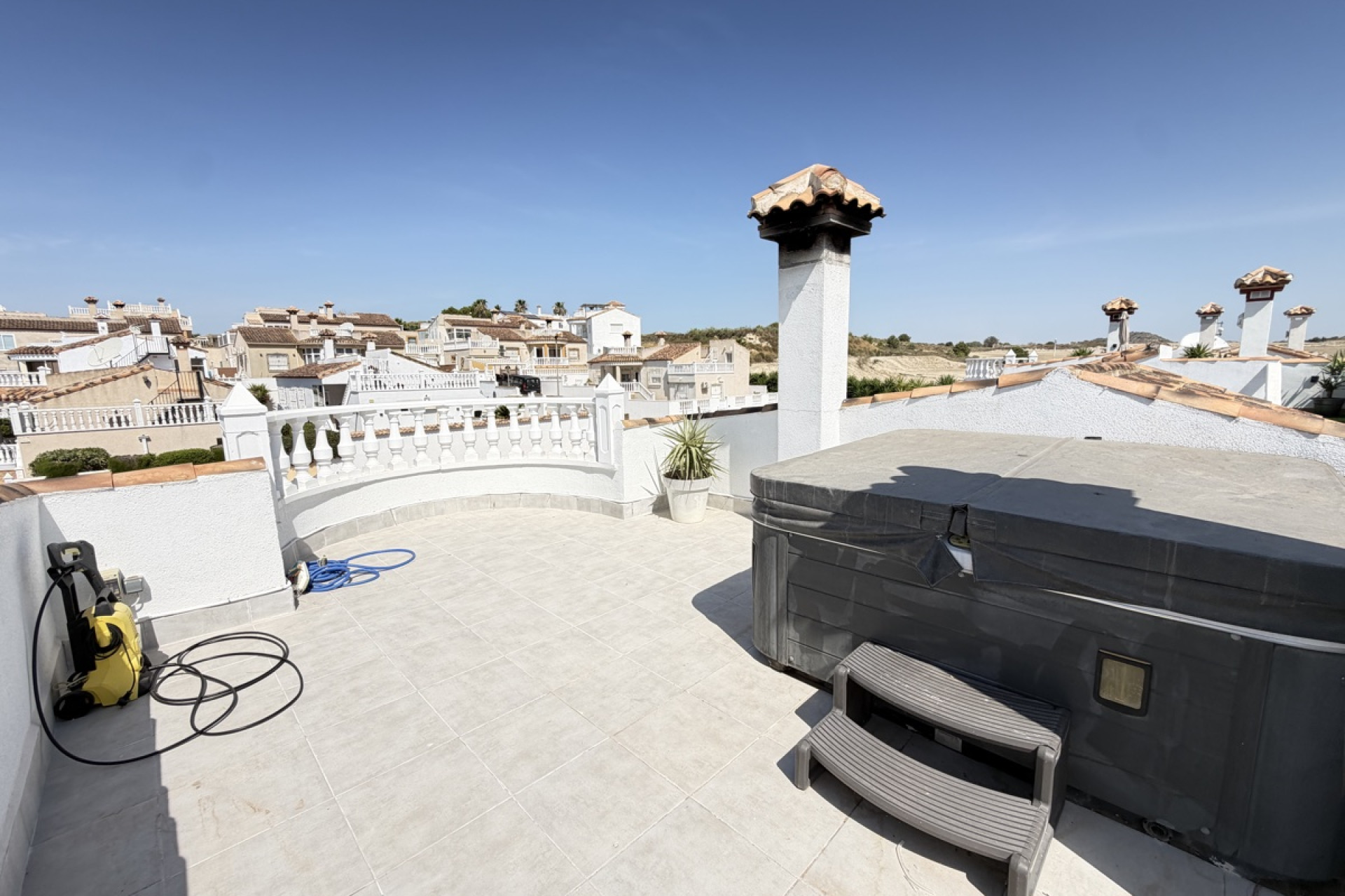Herverkoop - Vrijstaande Villa - San Miguel de Salinas - Lake View Mansions