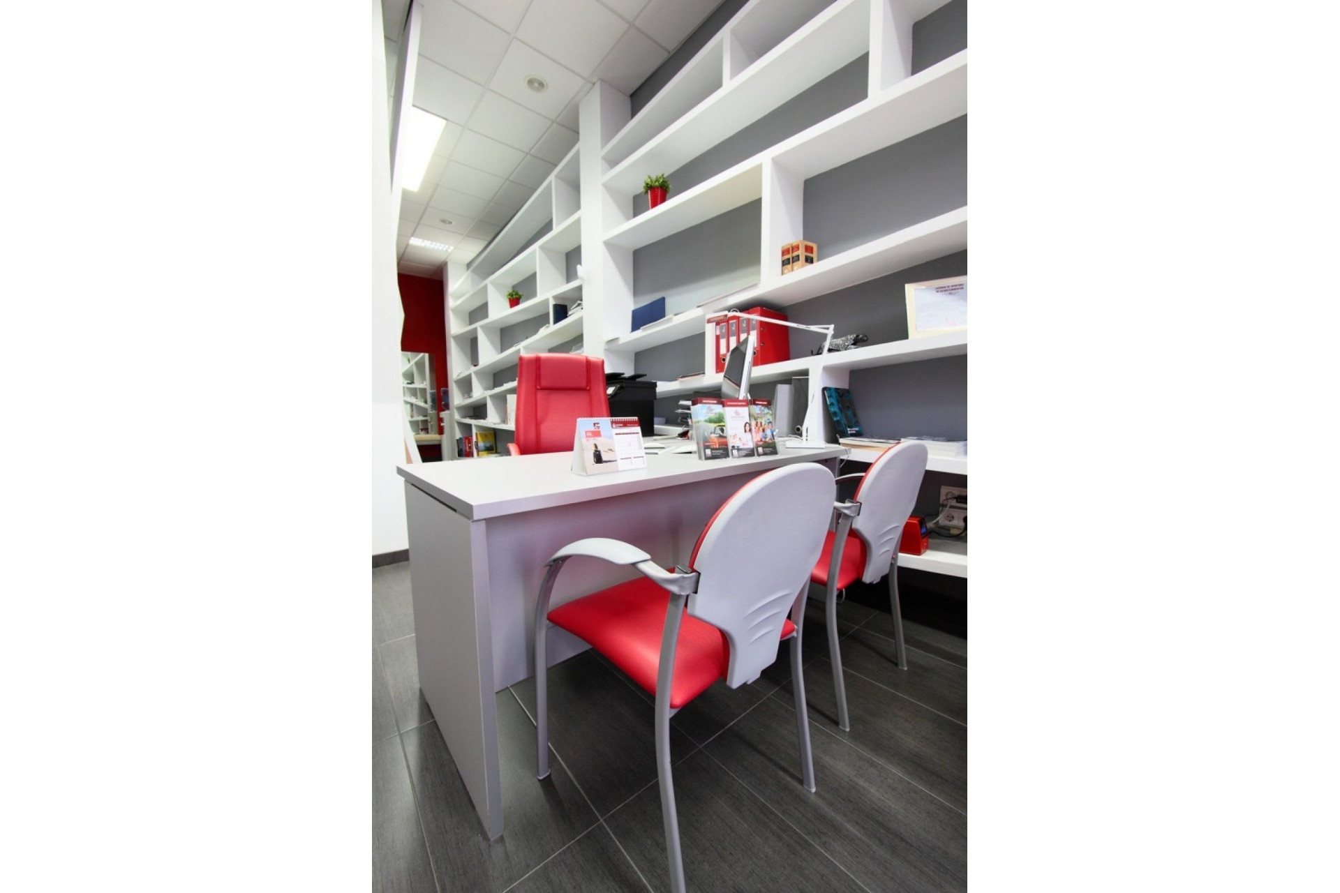 Herverkoop - Winkel Ruimte - Benidorm - Hotel Bali