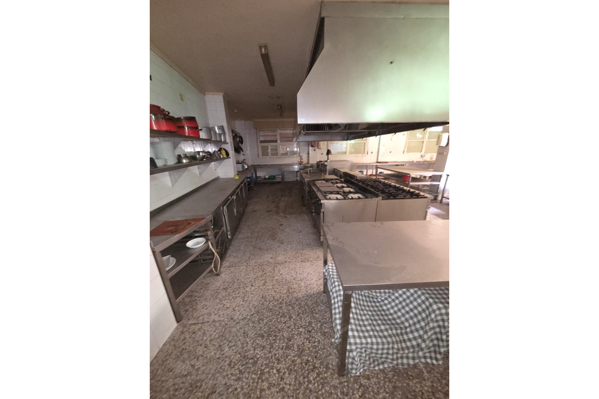 Herverkoop - Winkel Ruimte - Callosa de Segura