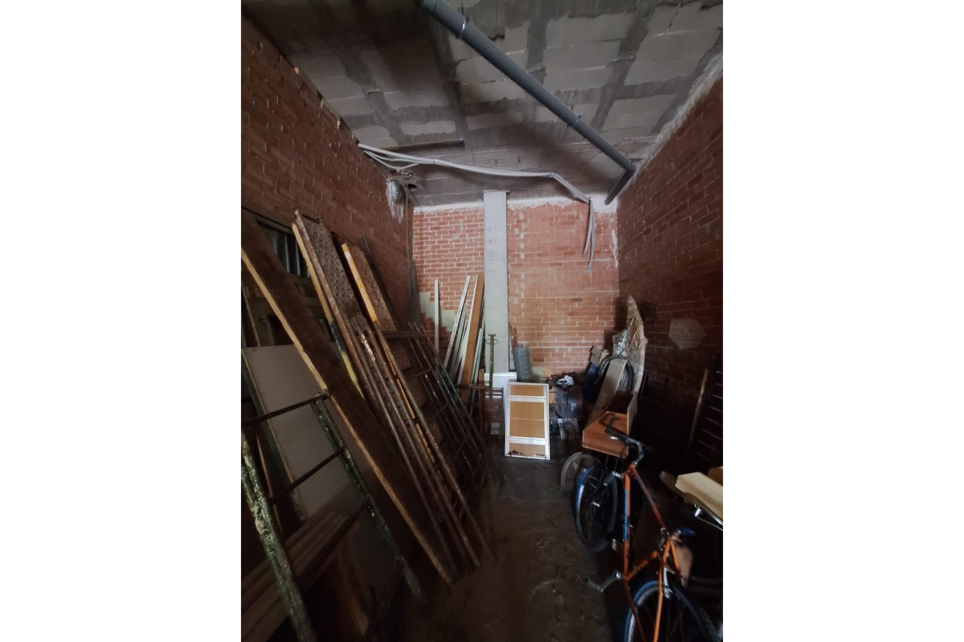 Herverkoop - Winkel Ruimte - Los Montesinos - Pueblo 8