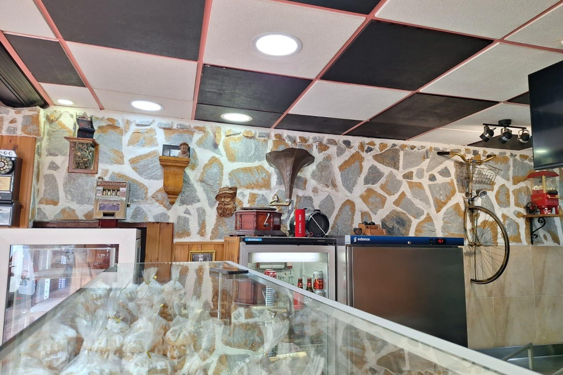 Herverkoop - Winkel Ruimte - Torrevieja - Centro