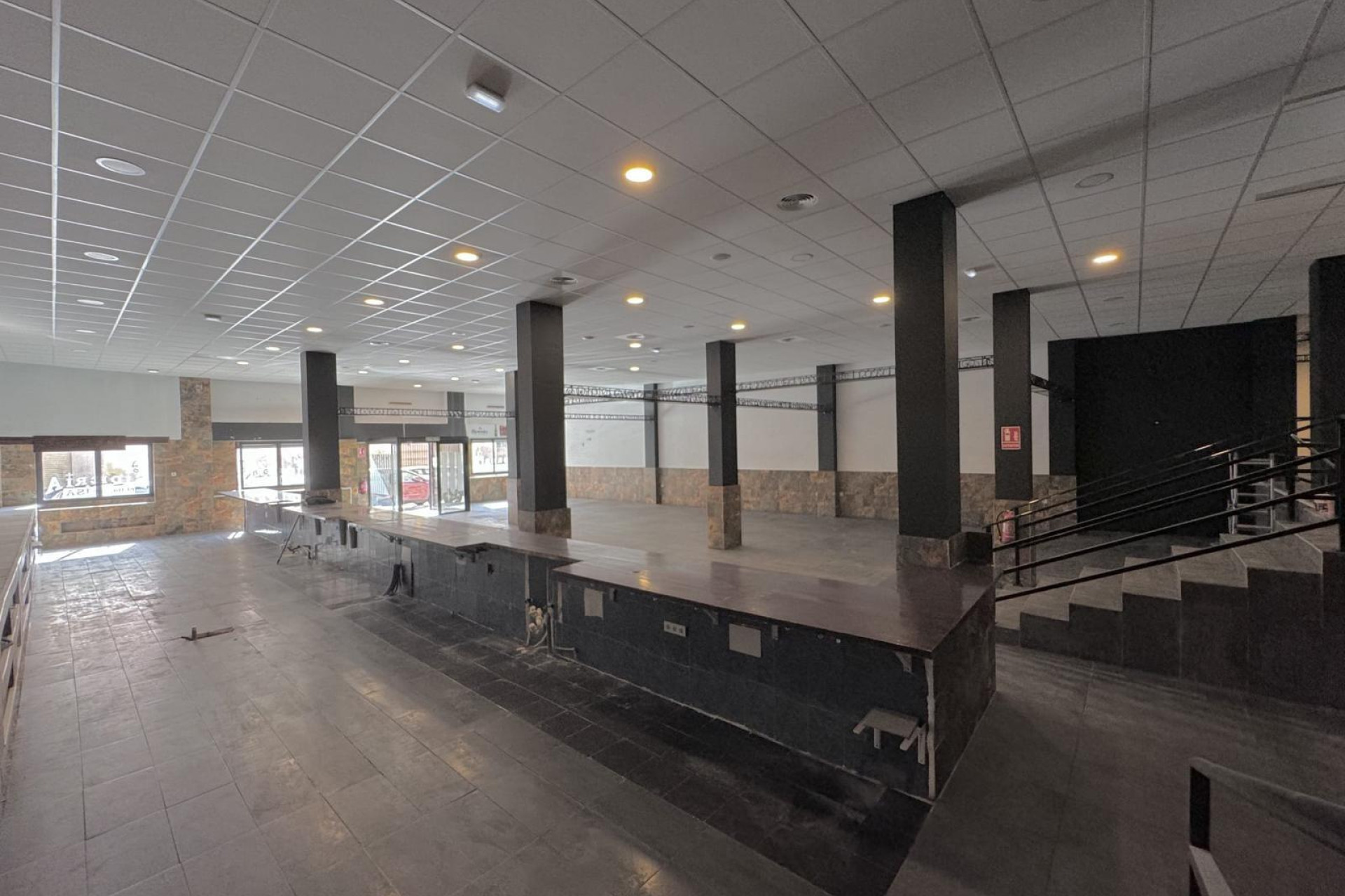 Herverkoop - Winkel Ruimte - Torrevieja - Playa del Cura