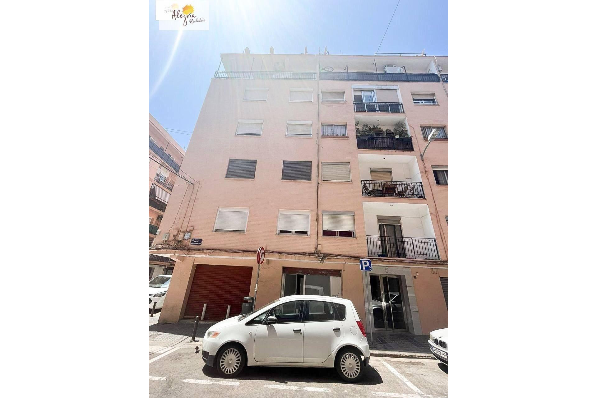 Herverkoop - Winkel Ruimte - Valencia - Benicalap