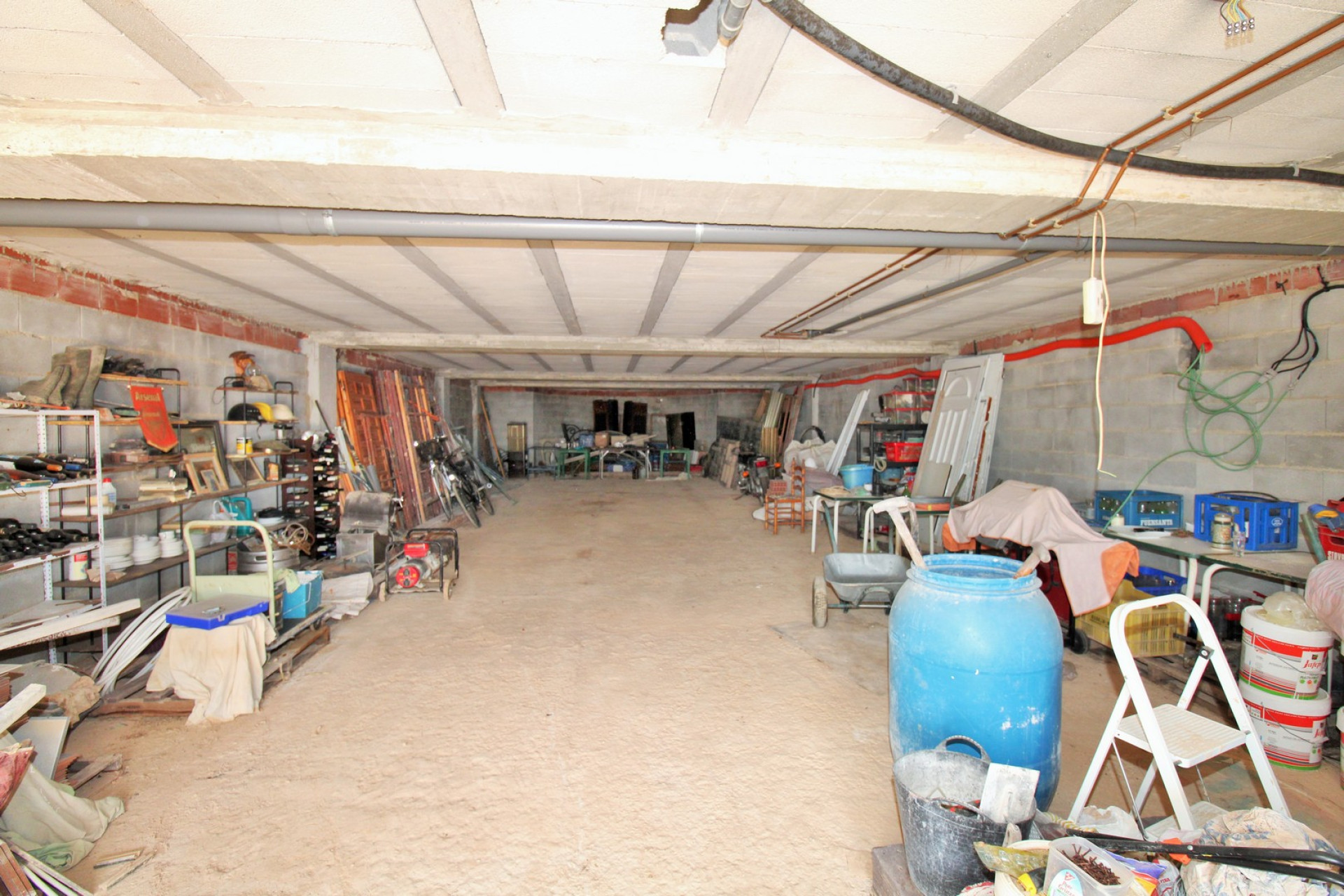 Herverkoop - Winkel Ruimte - Villamartin