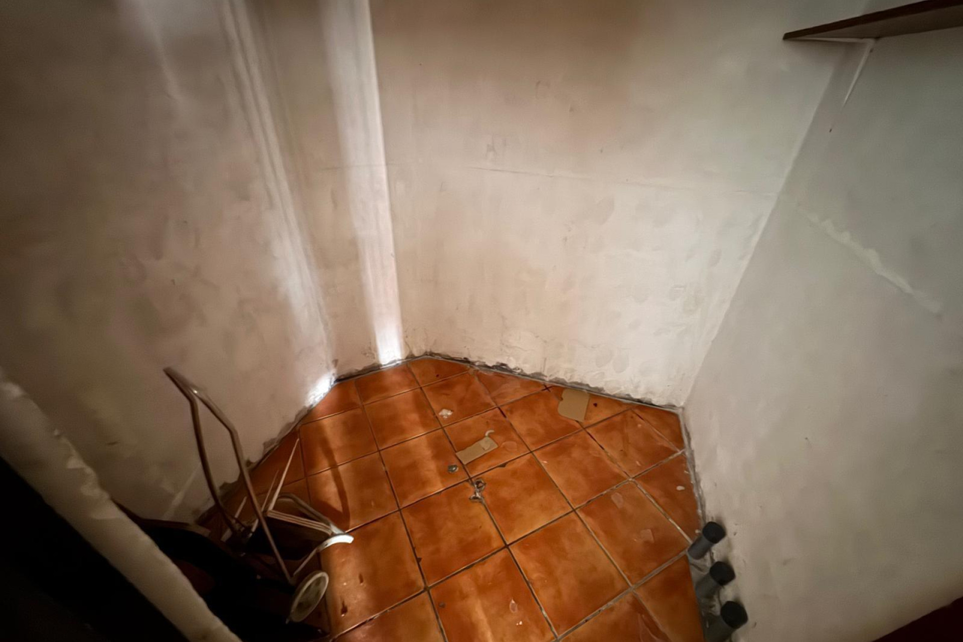 Herverkoop - Winkel - Torrevieja - Estacion de autobuses