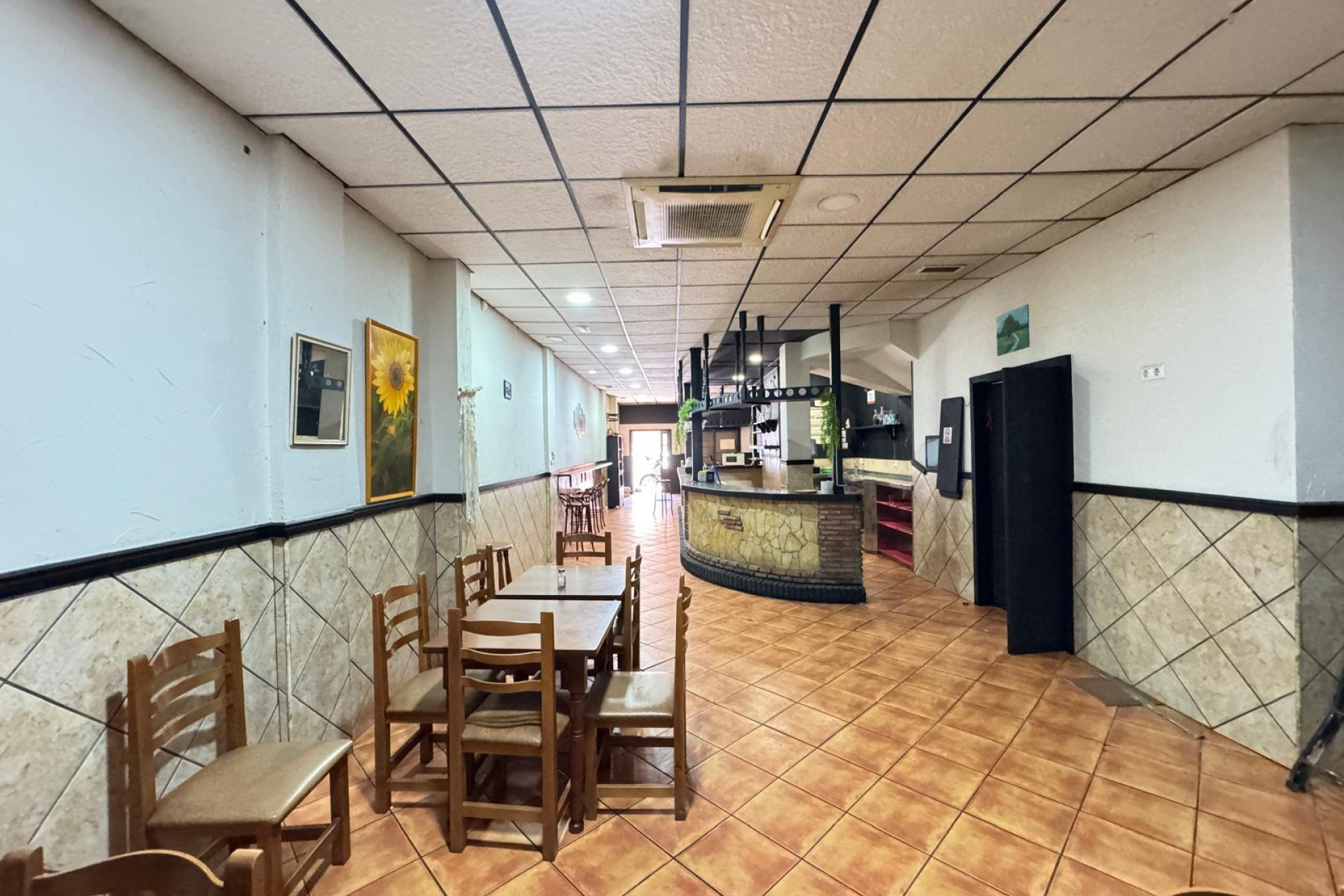 Herverkoop - Winkel - Torrevieja - Estacion de autobuses