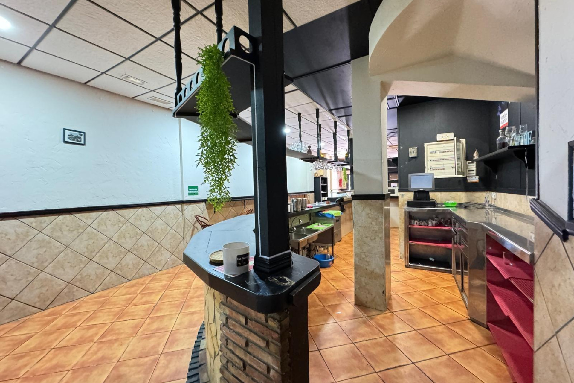 Herverkoop - Winkel - Torrevieja - Estacion de autobuses