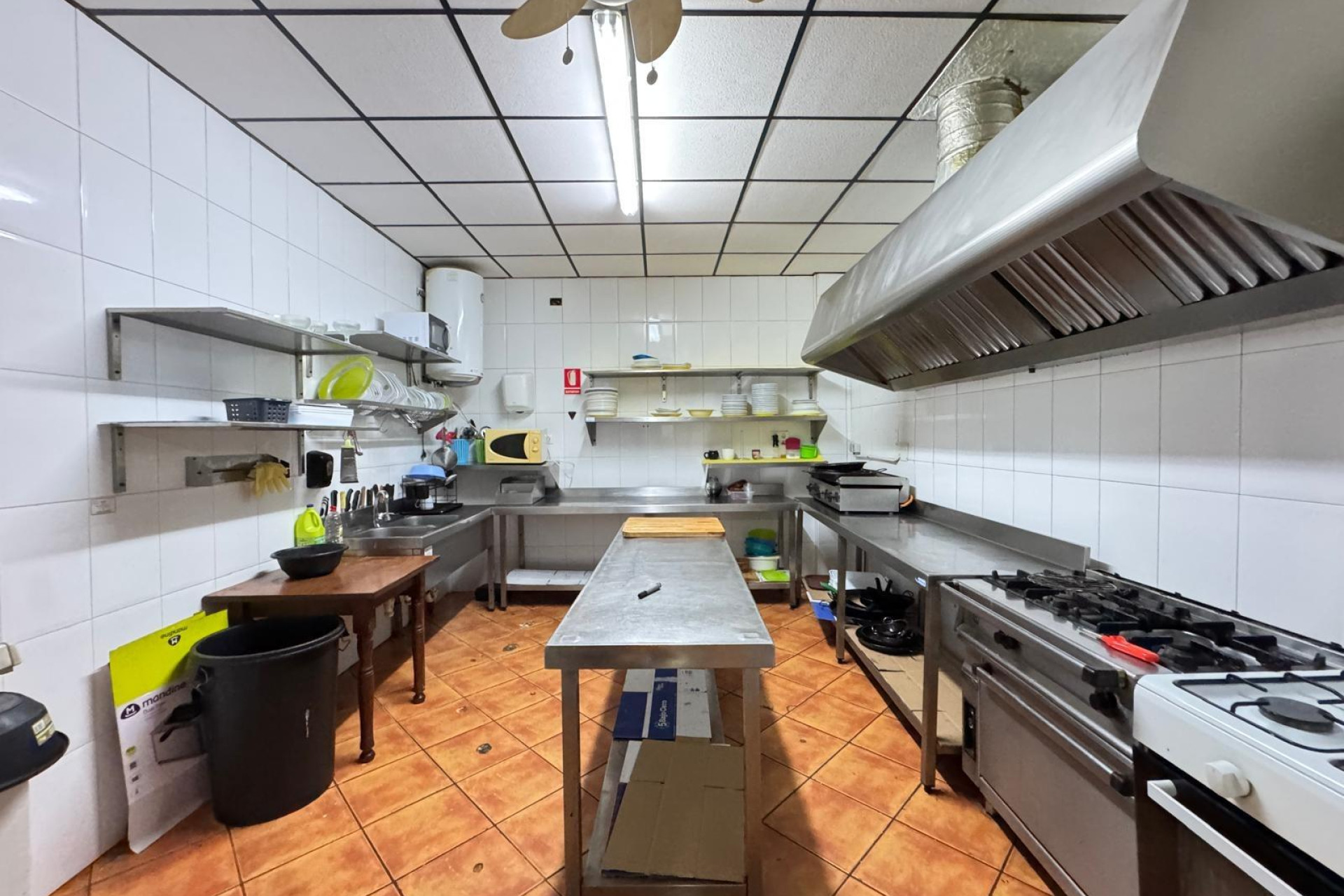 Herverkoop - Winkel - Torrevieja - Estacion de autobuses