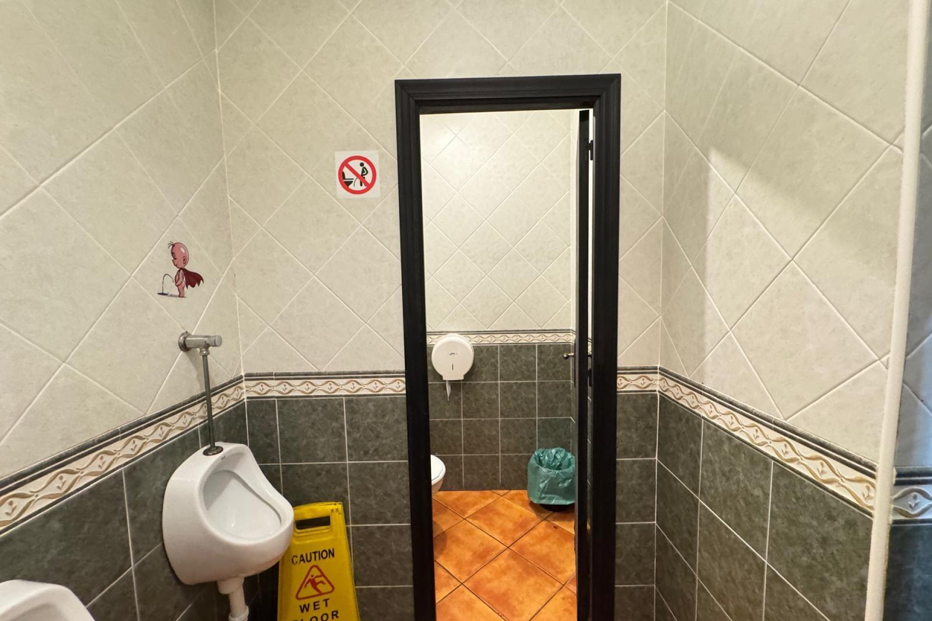 Herverkoop - Winkel - Torrevieja - Estacion de autobuses