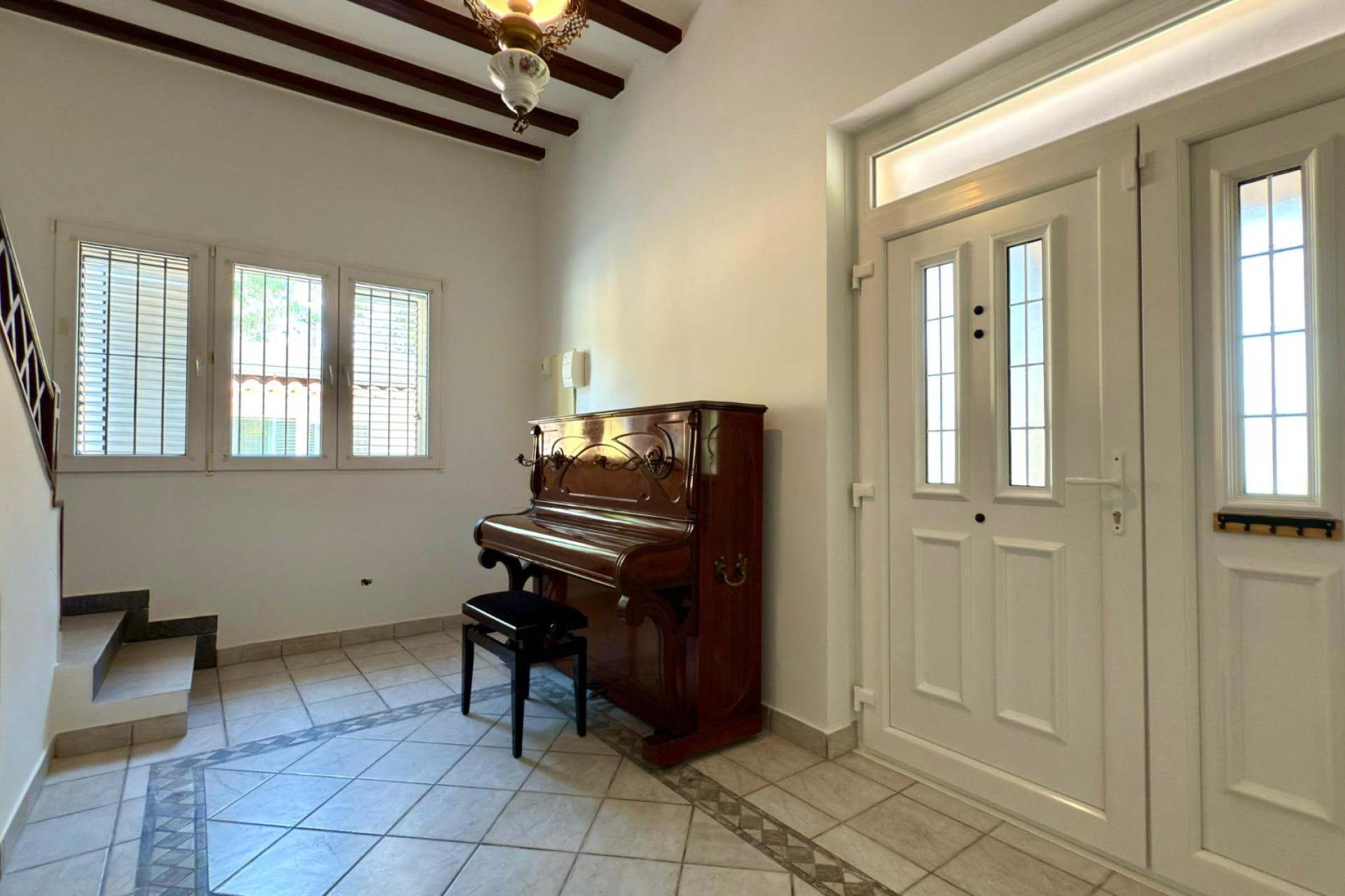 Herverkoop - Woning - Alicante - Vistahermosa