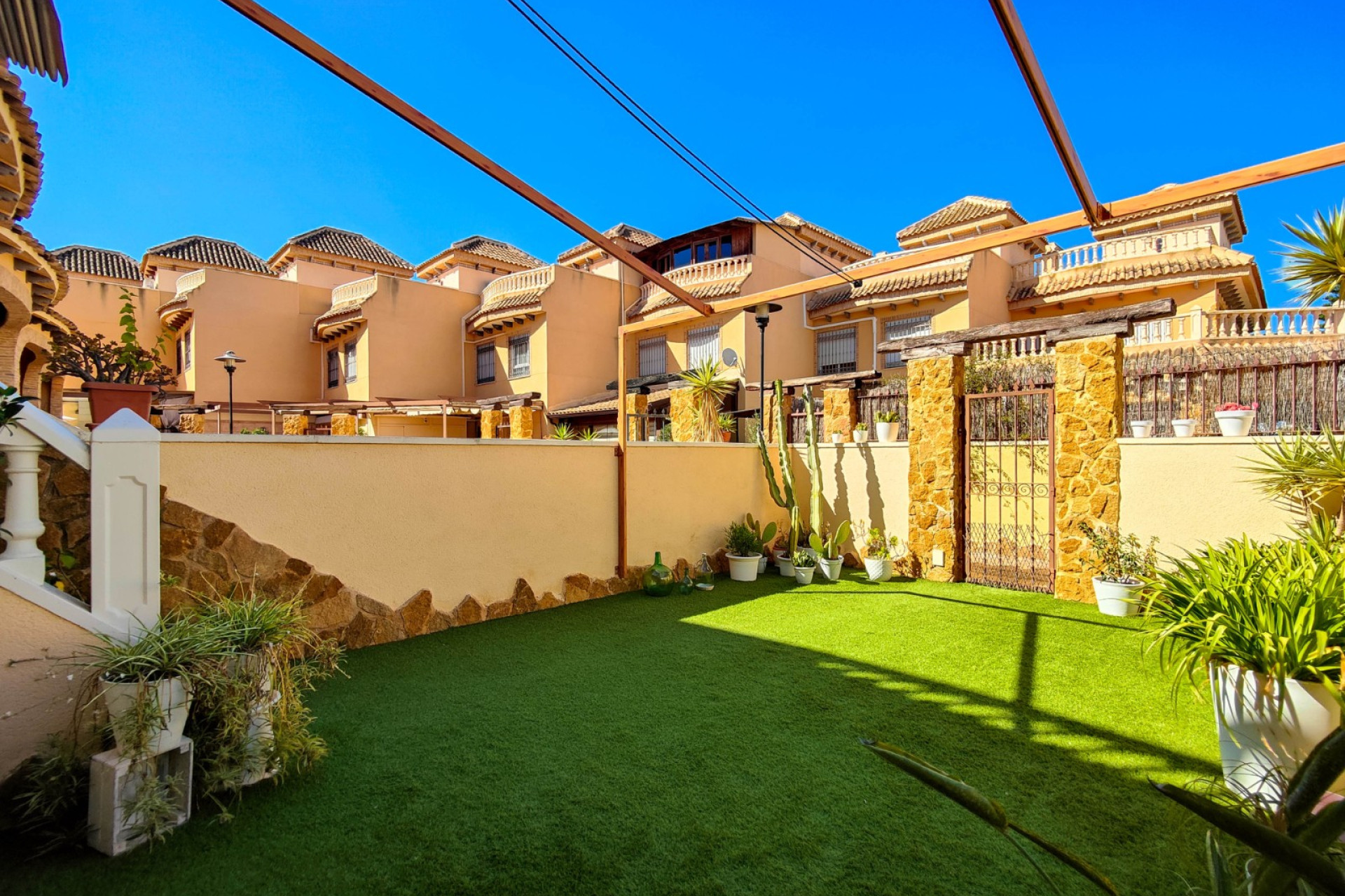 Herverkoop - Woning - Guardamar del Segura - El Eden