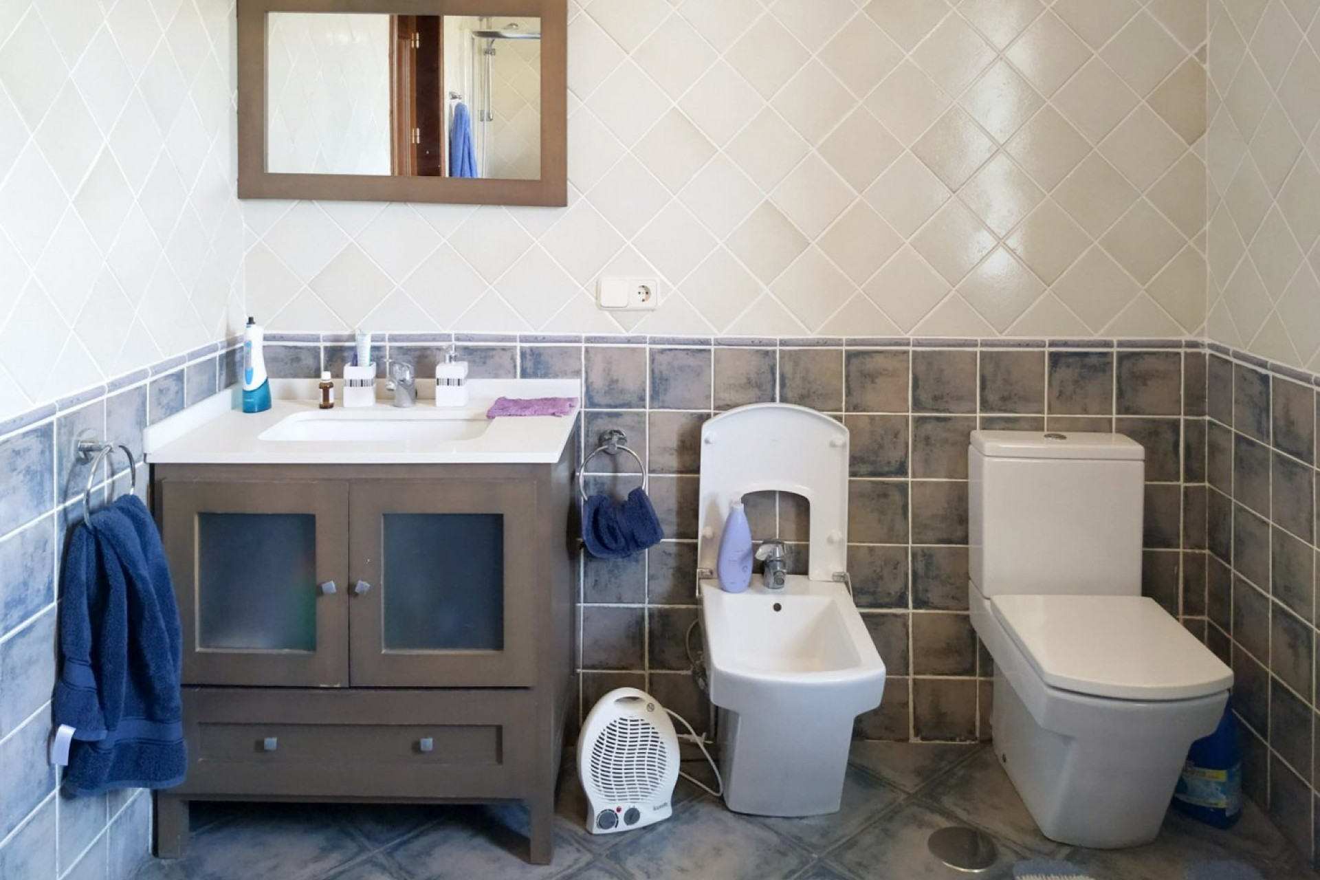 Herverkoop - Woning met terrein - Alsodux - ALMERIA