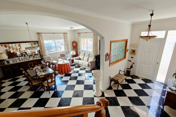 House - Resale - Jeresa - Pueblo
