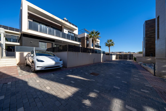 House - Resale - Orihuela Costa - F0937