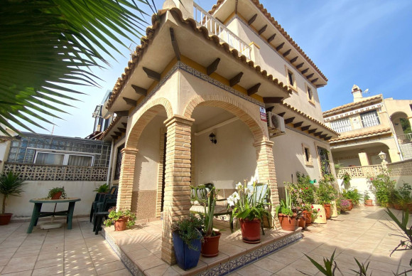 House - Resale - Torrevieja - Las calas