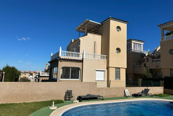 House - Resale - Torrevieja - VILLAMARTIN