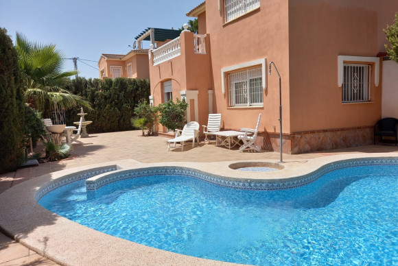 House - Reventa - Albir - center