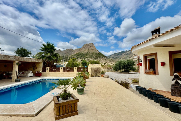 House - Reventa - Relleu - Relleu