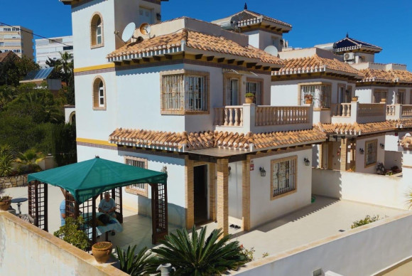 House - Revente - Torrevieja - La Mata