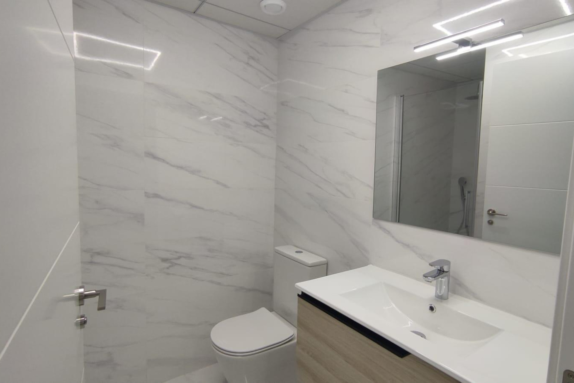 Lange Termijn Verhuur - Appartement  - Alicante - Centro Tradicional