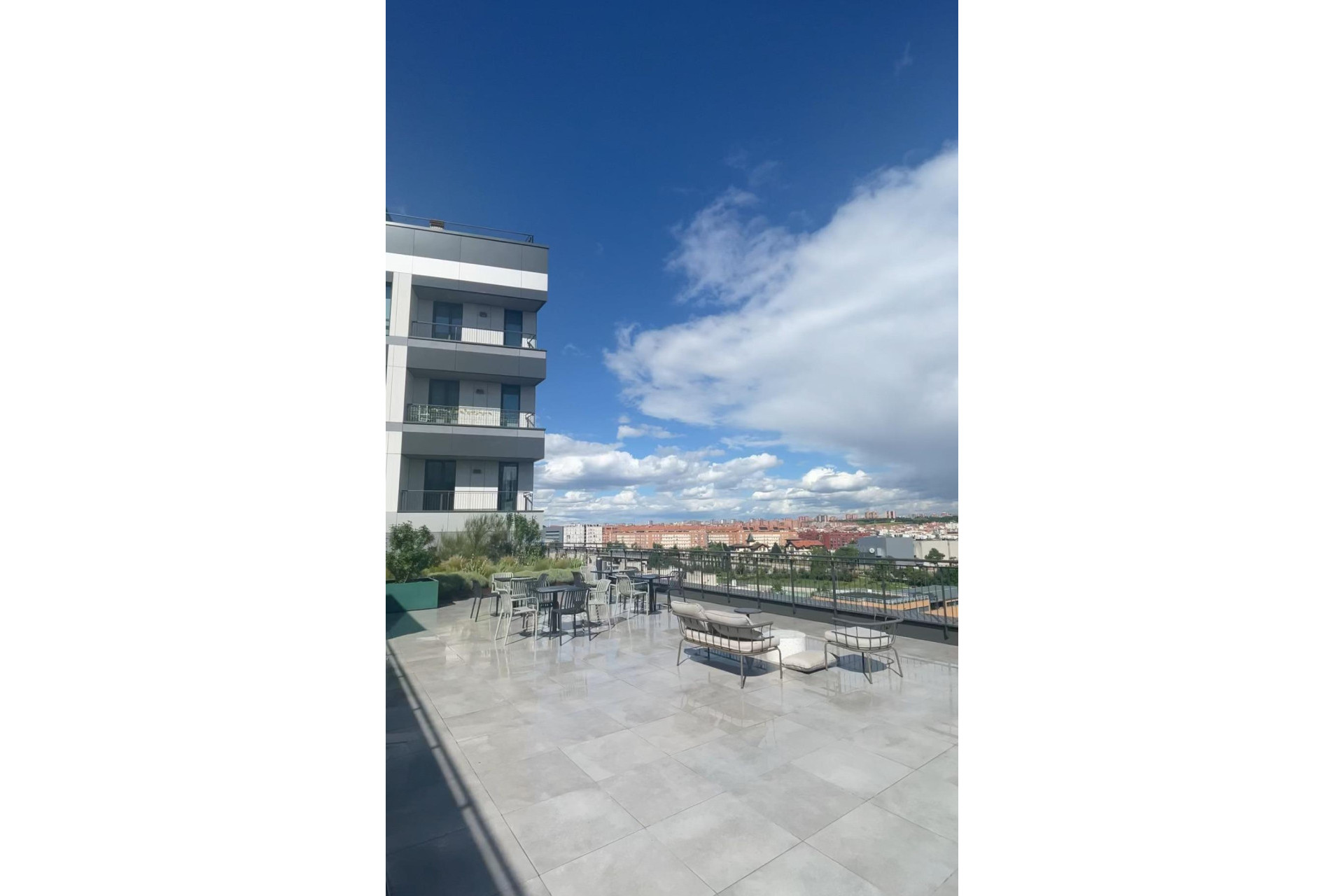 Lange Termijn Verhuur - Appartement  - Madrid - Delicias