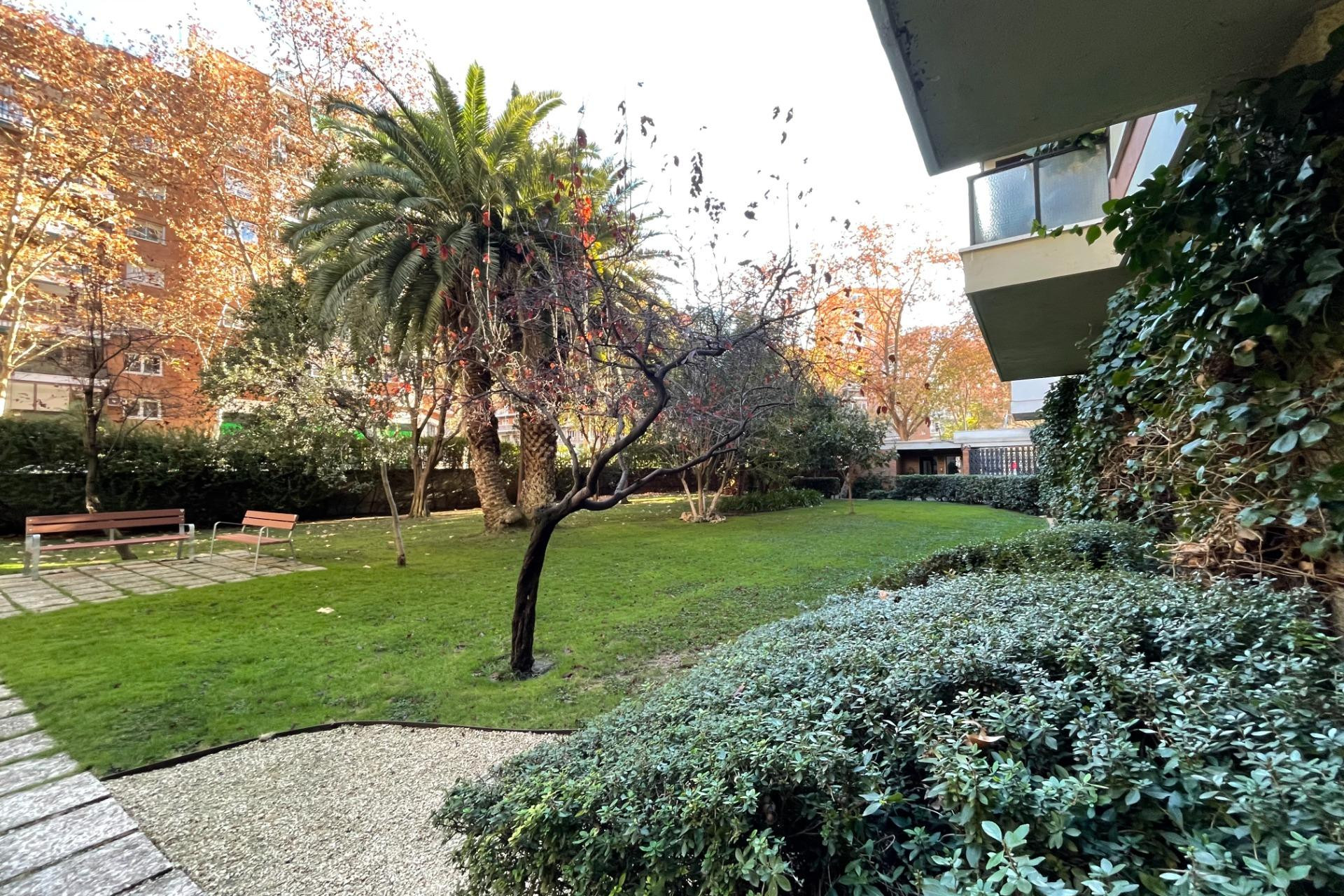 Lange Termijn Verhuur - Appartement  - Madrid - Vallehermoso