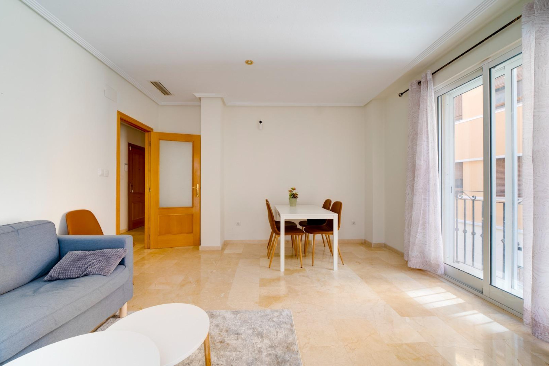 Lange Termijn Verhuur - Appartement  - SAN JUAN ALICANTE - Plaza de toros - Mercado Central