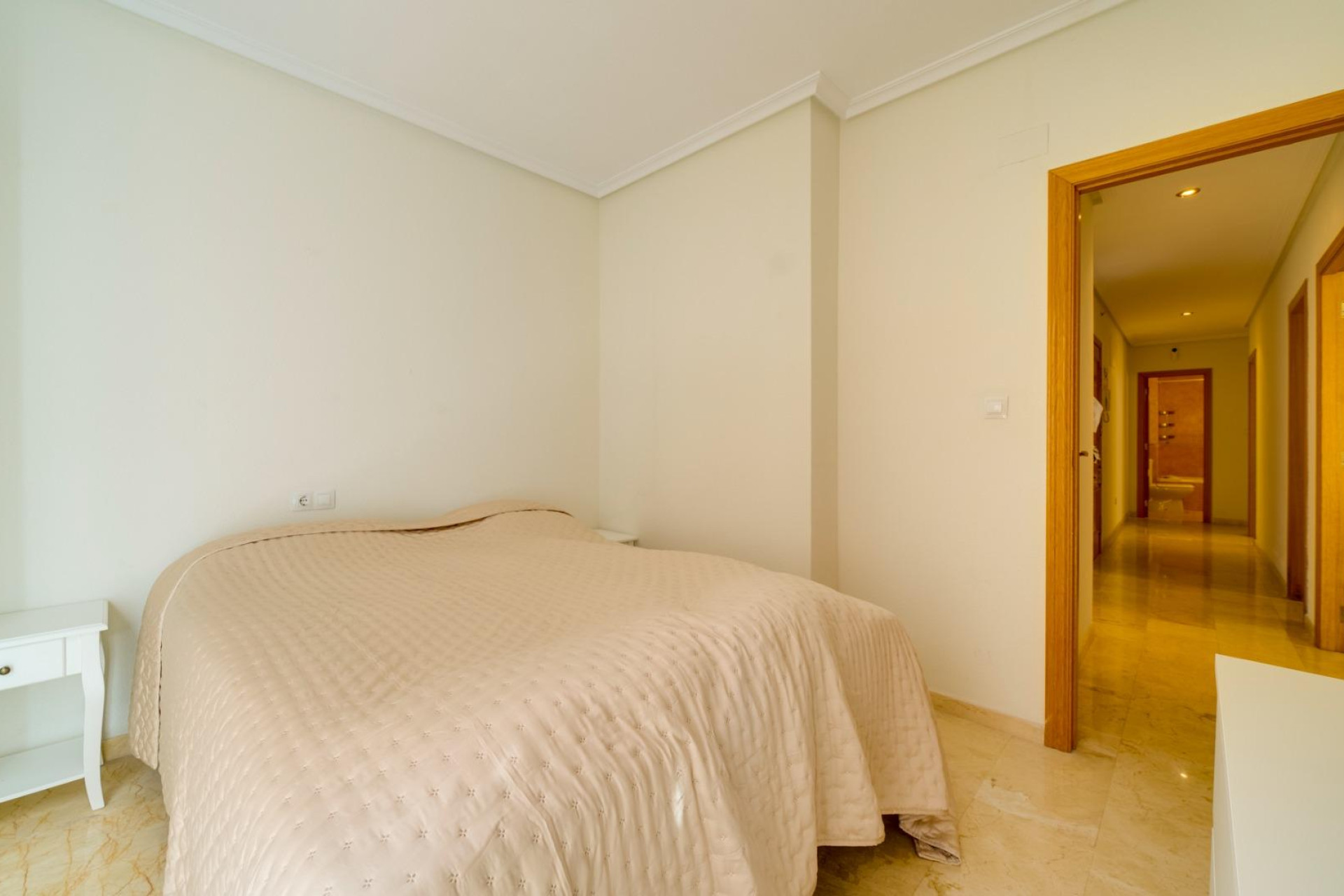 Lange Termijn Verhuur - Appartement  - SAN JUAN ALICANTE - Plaza de toros - Mercado Central