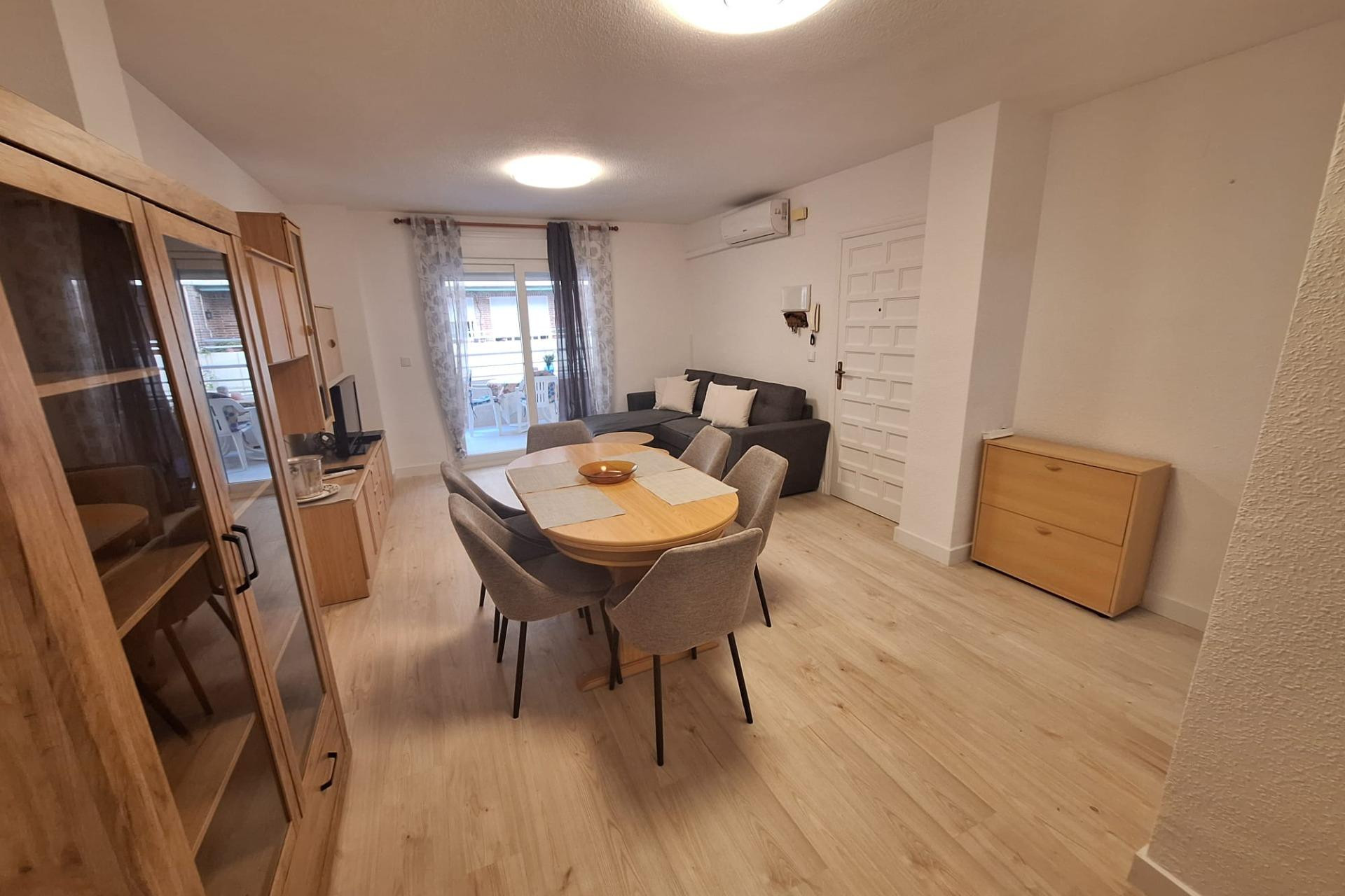 Lange Termijn Verhuur - Appartement  - Torrevieja - Acequion