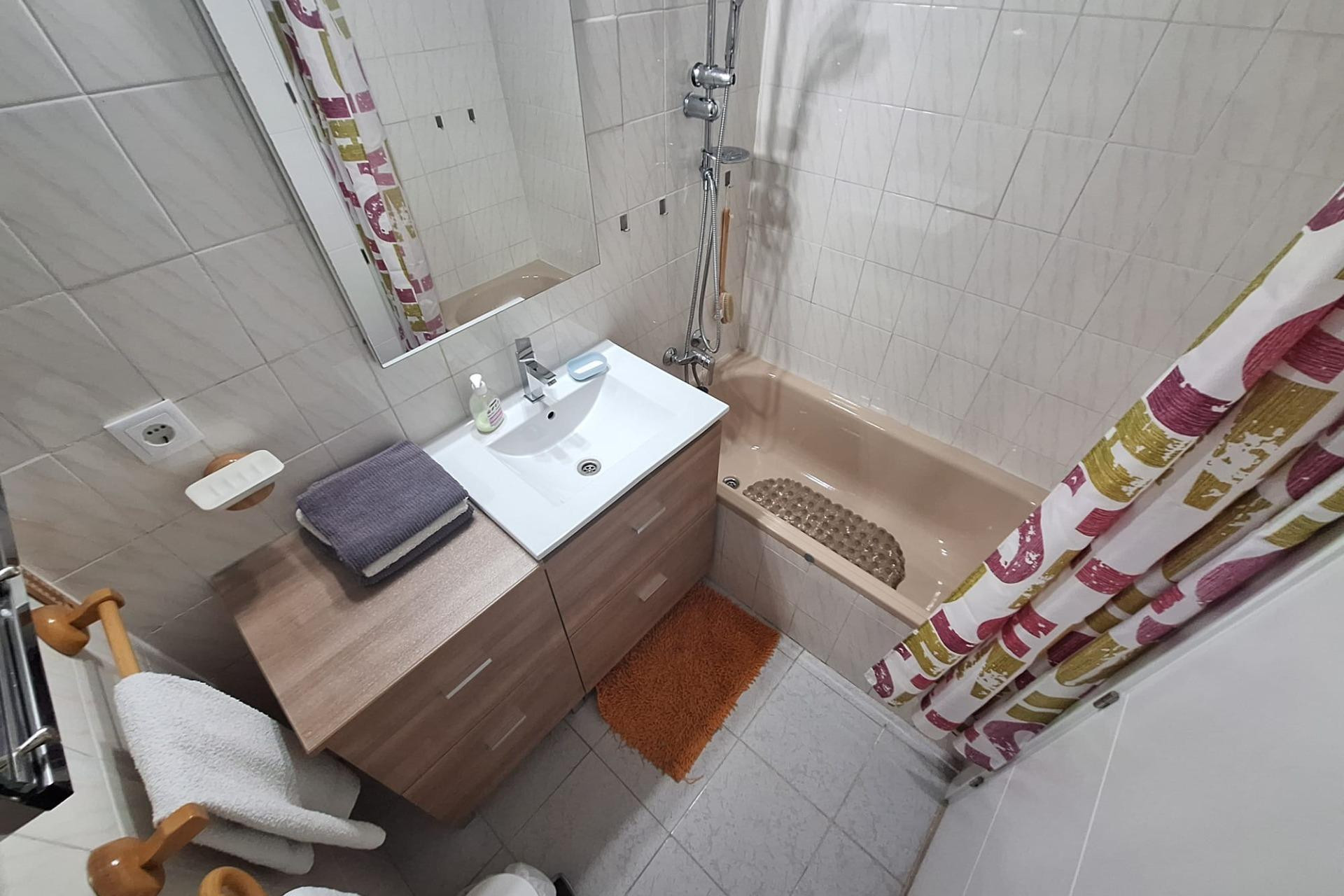 Lange Termijn Verhuur - Appartement  - Torrevieja - Acequion