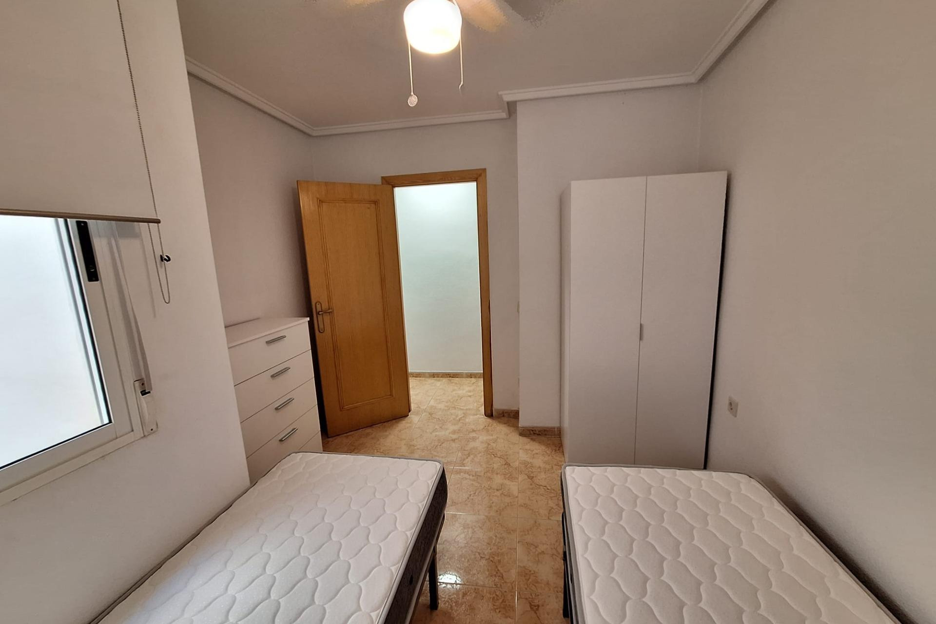 Lange Termijn Verhuur - Appartement  - Torrevieja - Centro