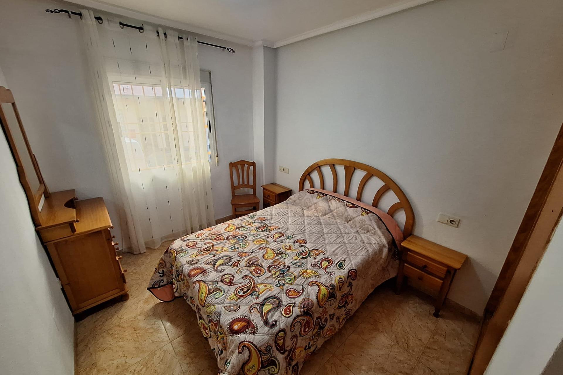 Lange Termijn Verhuur - Appartement  - Torrevieja - Centro