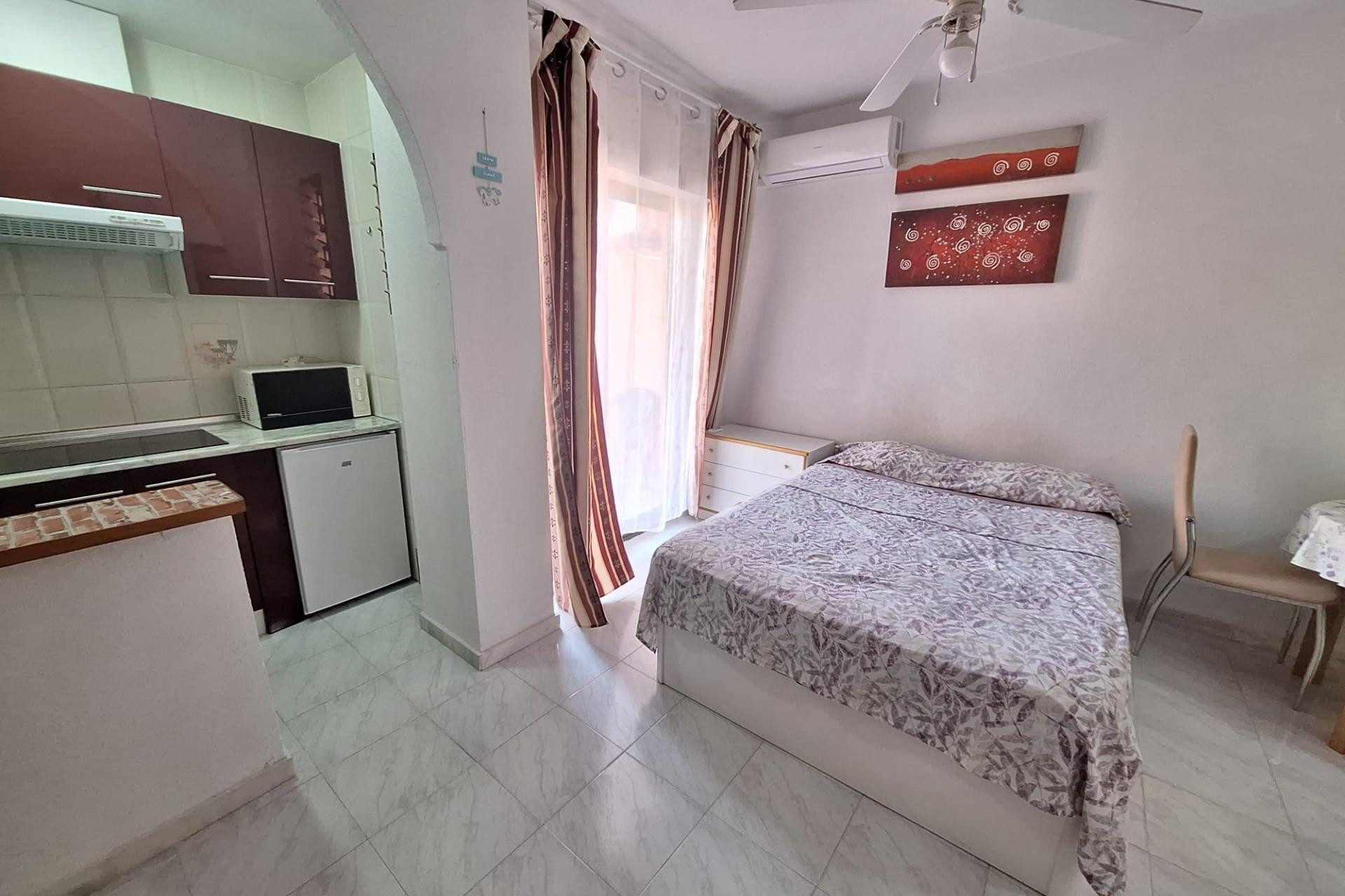 Lange Termijn Verhuur - Appartement  - Torrevieja - Nueva Torrevieja