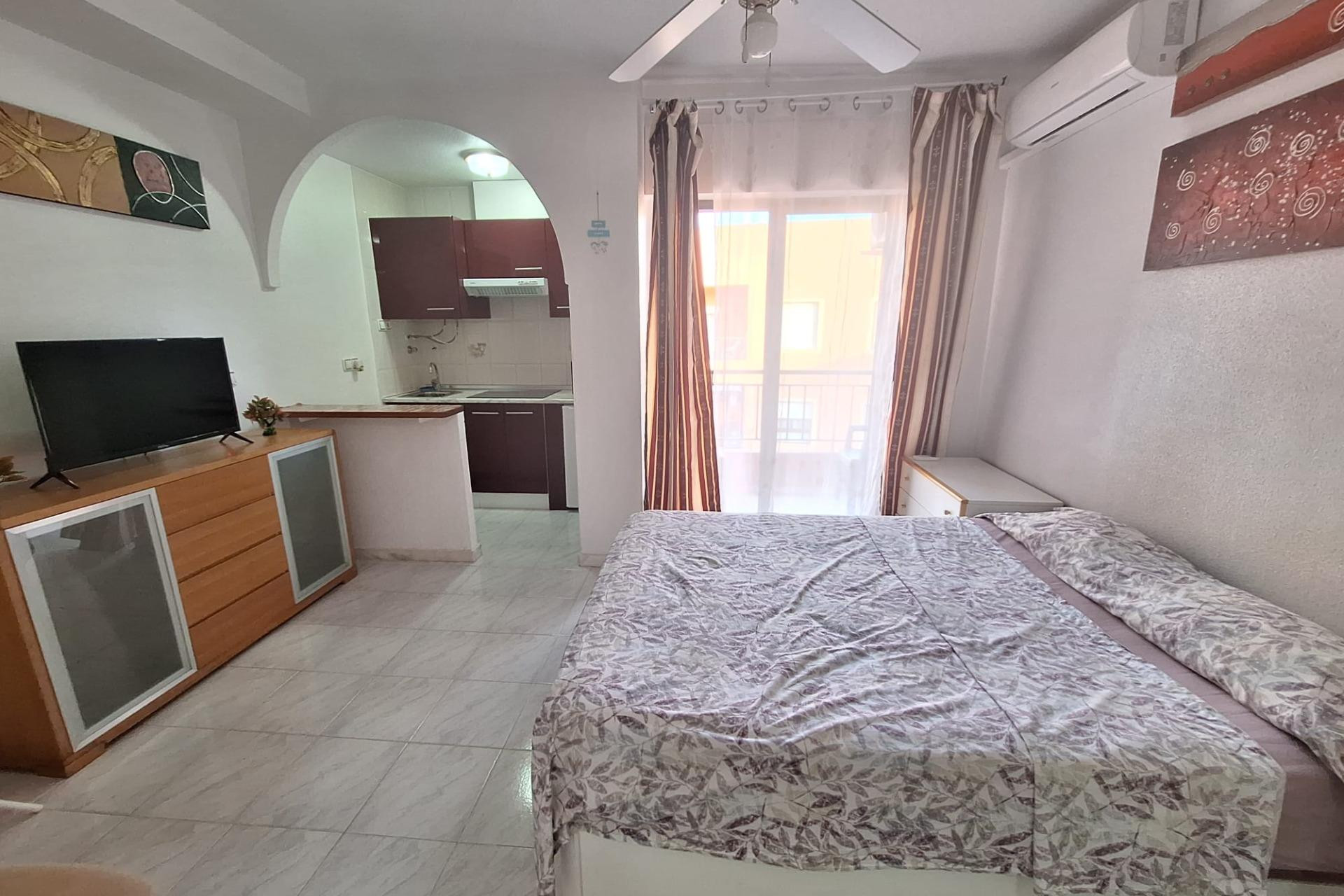 Lange Termijn Verhuur - Appartement  - Torrevieja - Nueva Torrevieja