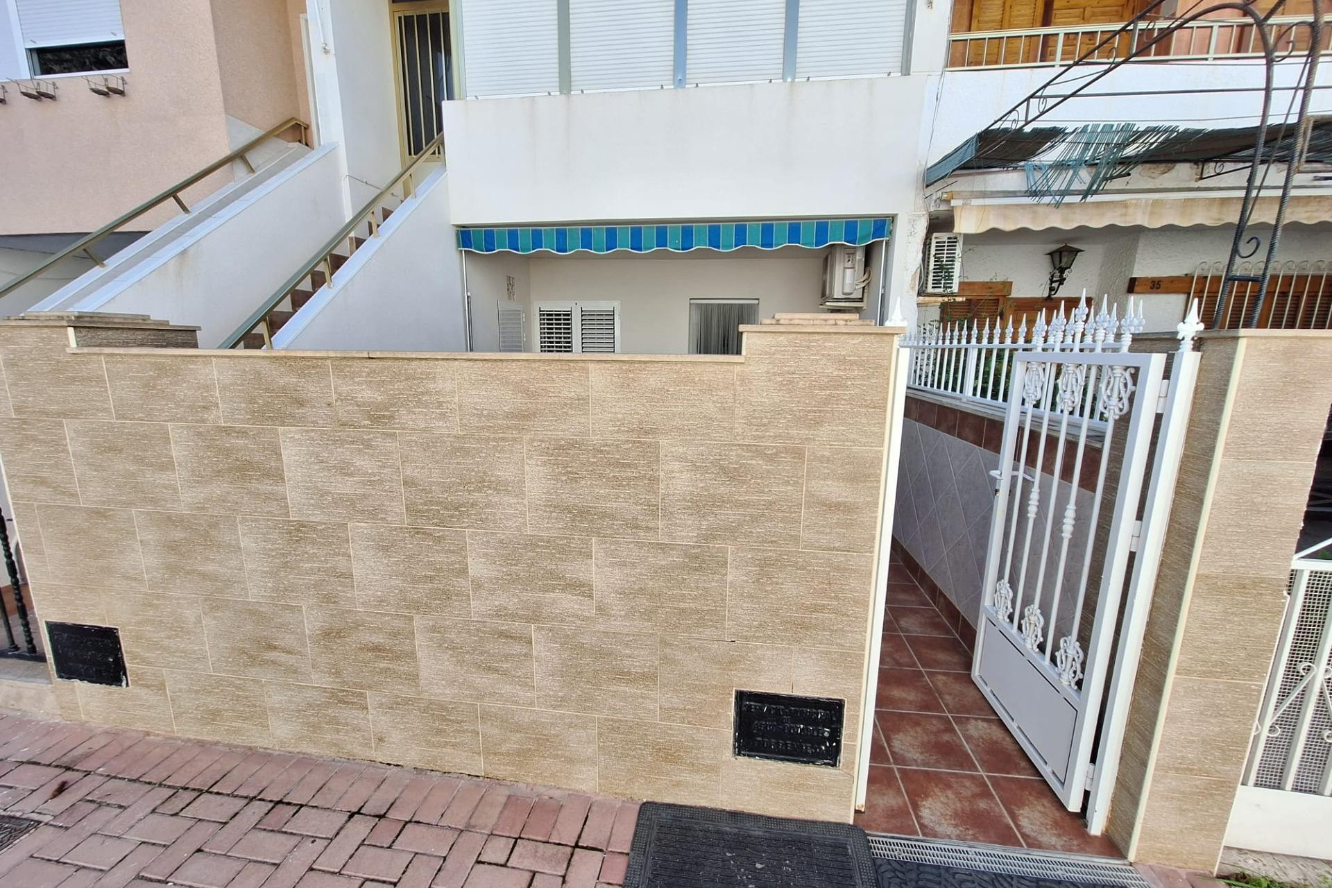 Lange Termijn Verhuur - Appartement - Torrevieja - Playa de los Naufragos