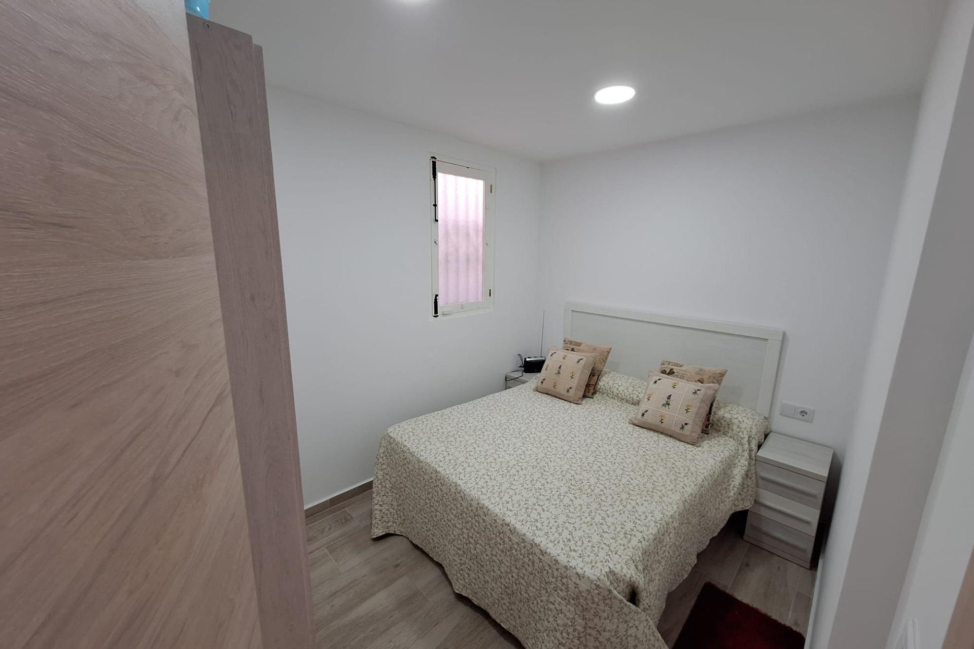 Lange Termijn Verhuur - Appartement - Torrevieja - Playa de los Naufragos