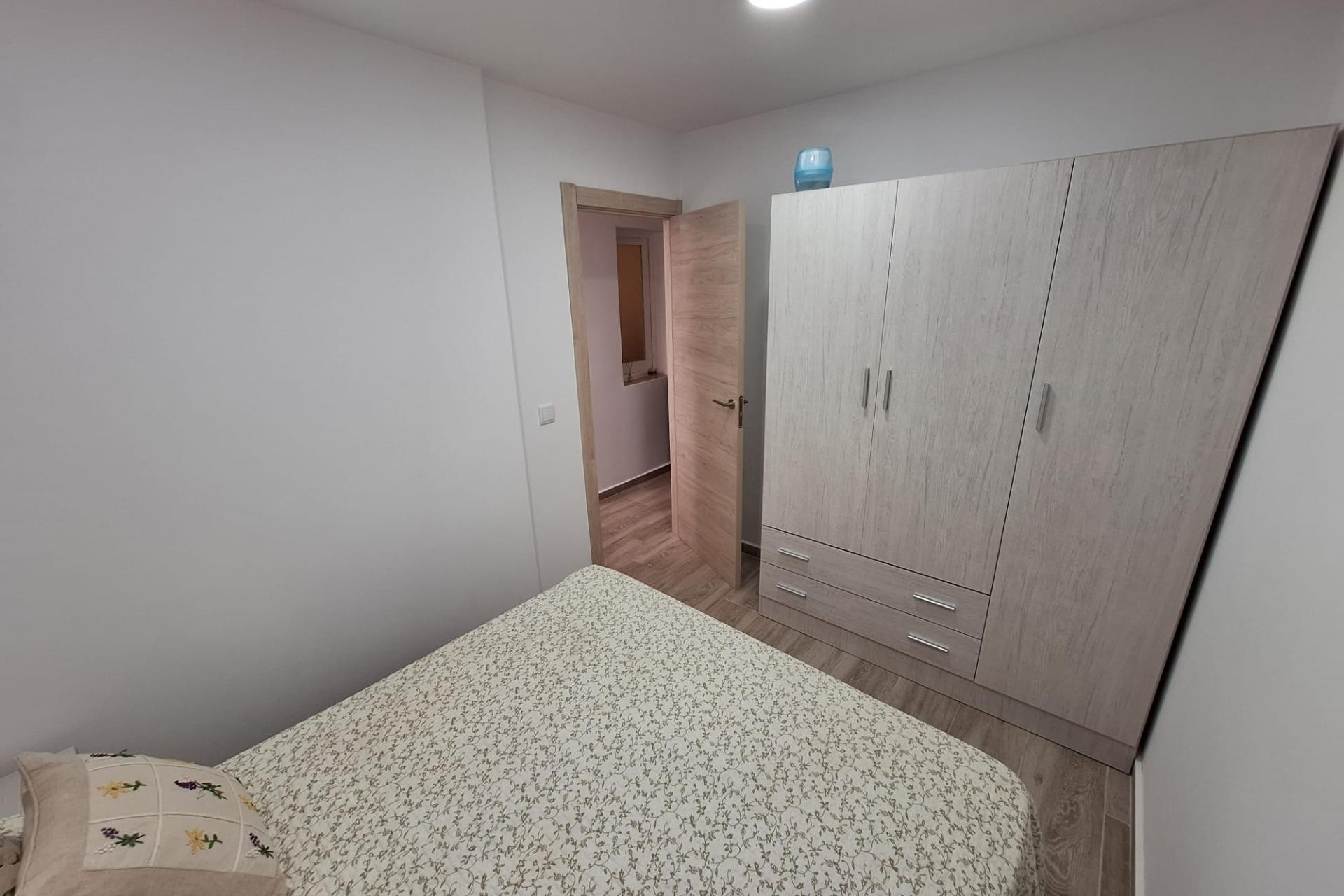 Lange Termijn Verhuur - Appartement - Torrevieja - Playa de los Naufragos